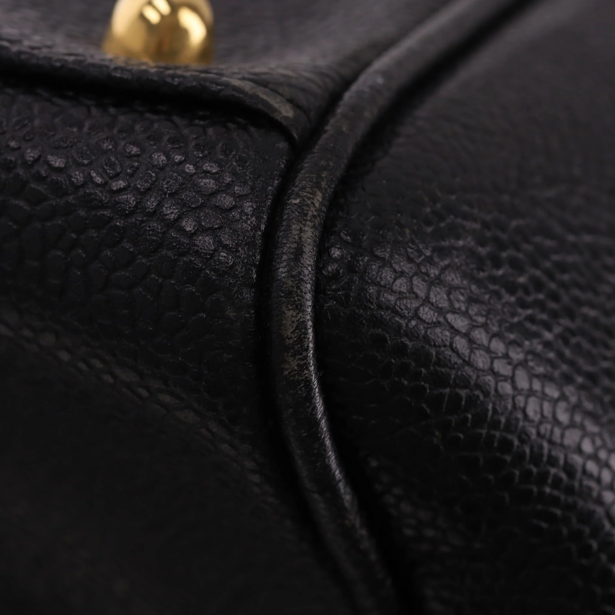 Chanel Vintage 1990's Supermodel Leather XXL Tote Bag - Image 14