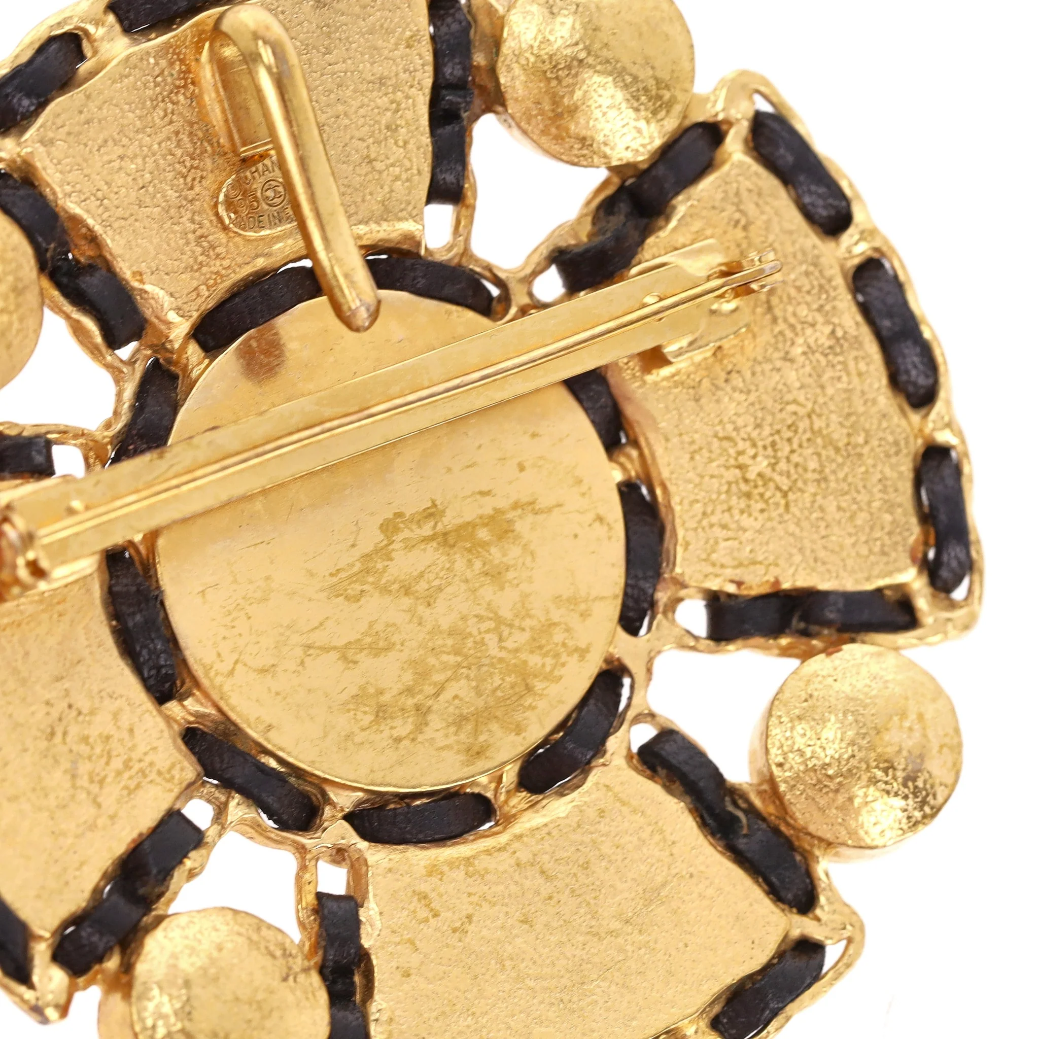 Chanel XL Byzante Maltese Cross Brooch With Gripoix, Crystal, Lambskin Leather & Semi Precious Stones - Image 5