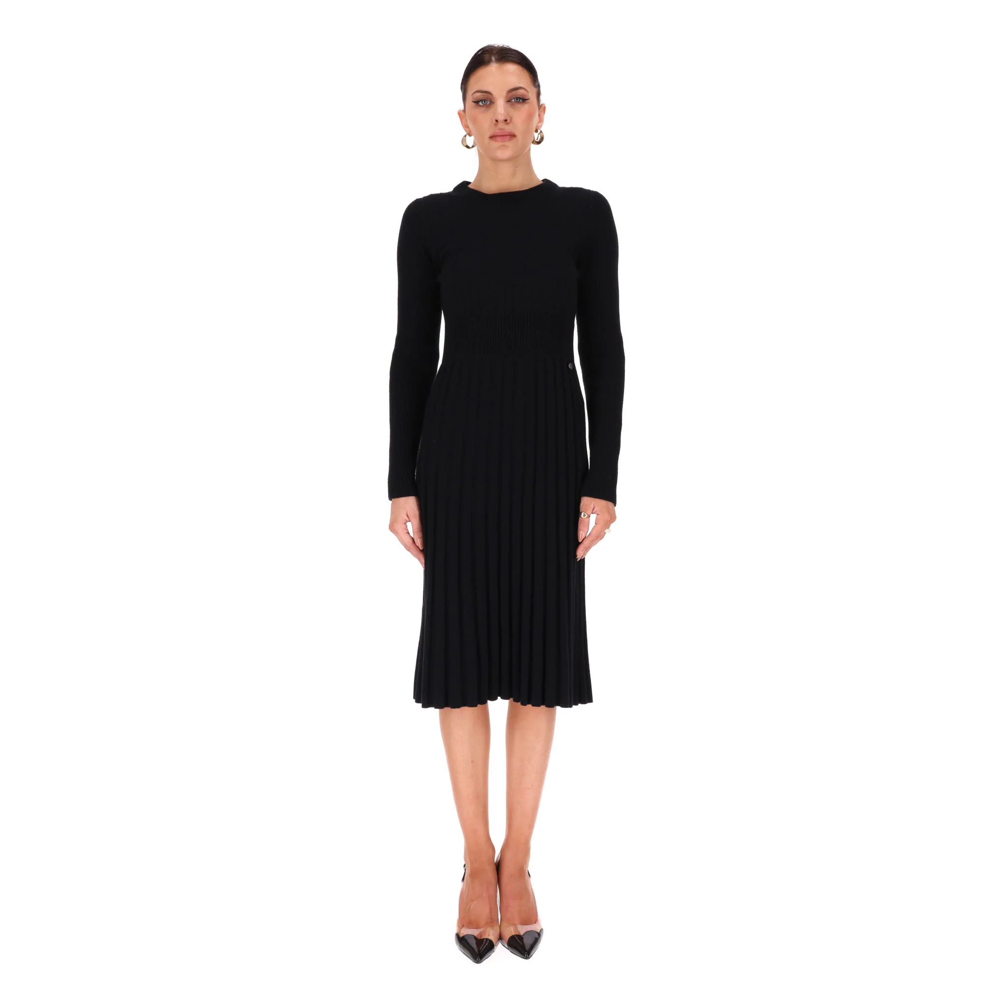 Chanel Wool Ribbed Plisse Dress. Size 34FR - Image 2