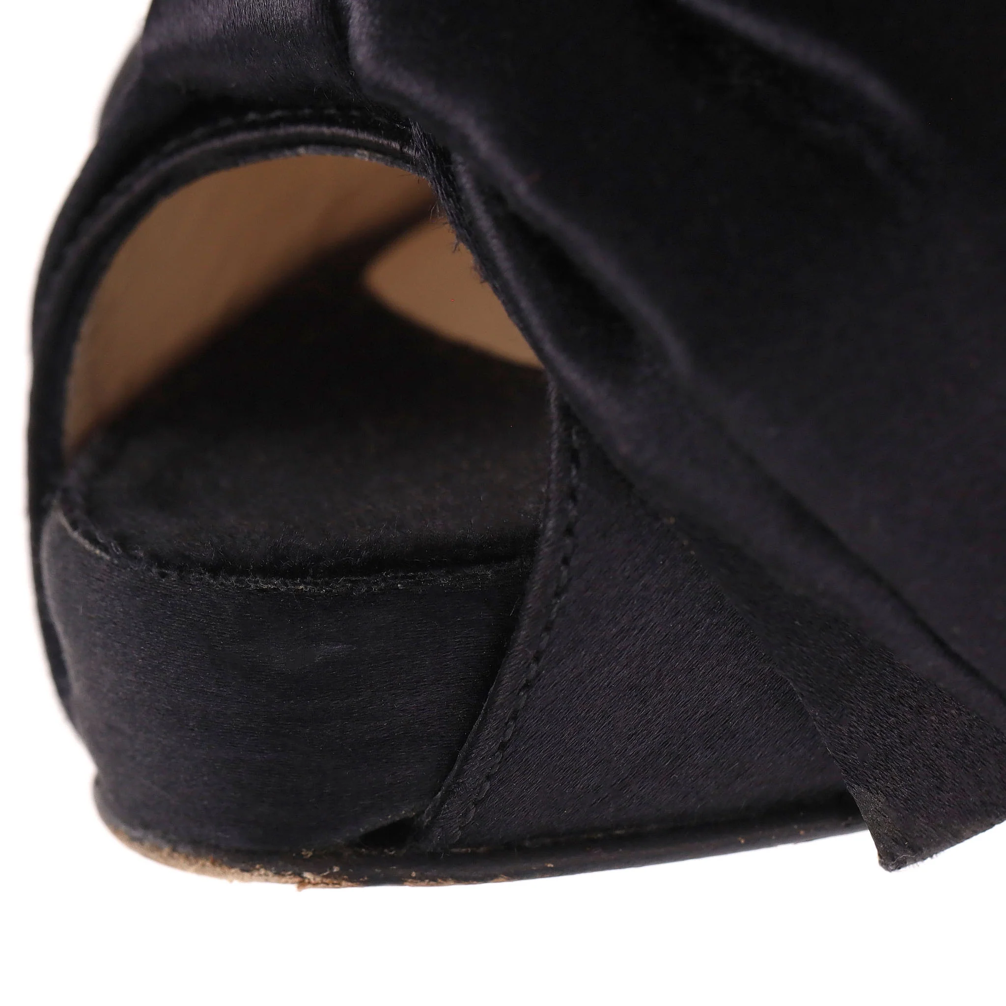 Christian Louboutin Satin Bow Detail Peep-Toe Pumps. Size 37 - Image 8