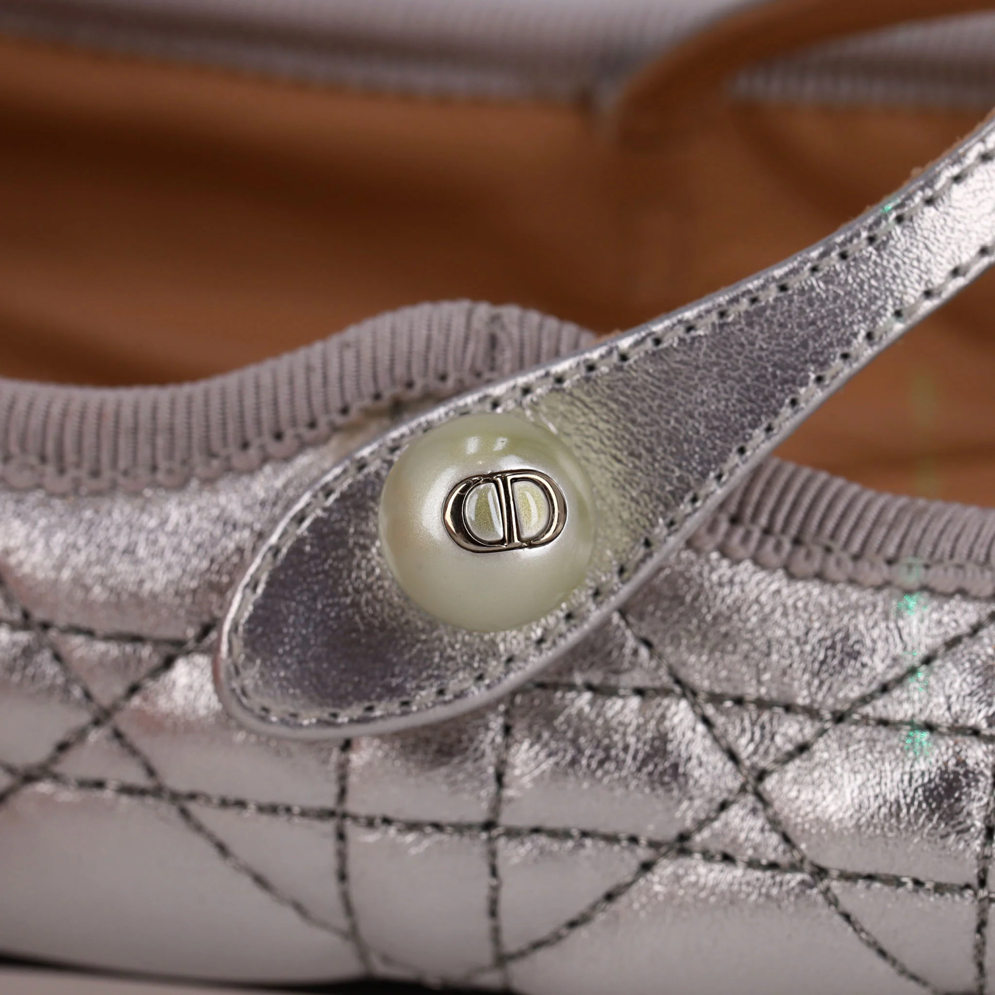 Dior Cannage Laminated Lambskin Mary Jane Ballet Flats. Size 37.5 - Image 6