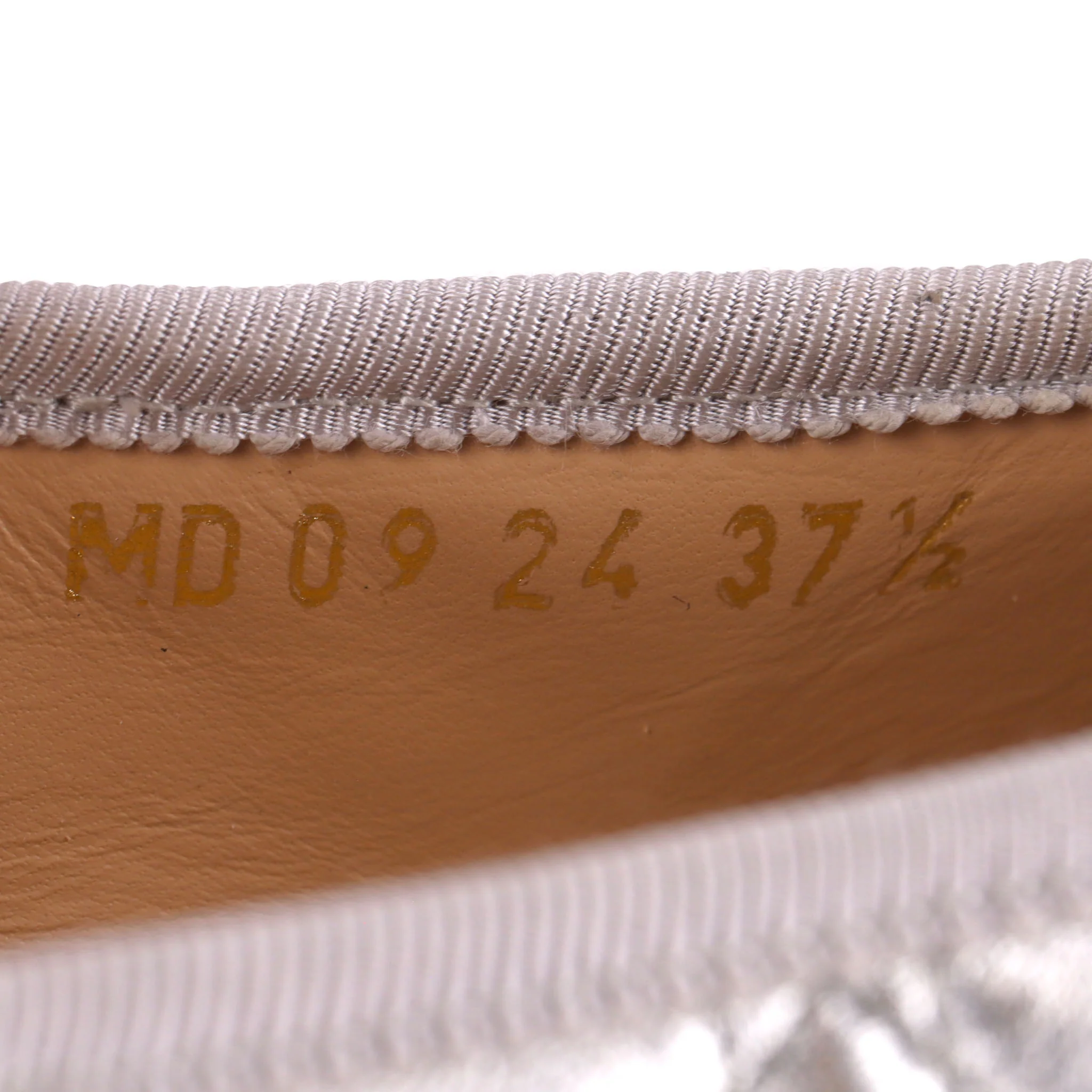 Dior Cannage Laminated Lambskin Mary Jane Ballet Flats. Size 37.5 - Image 9