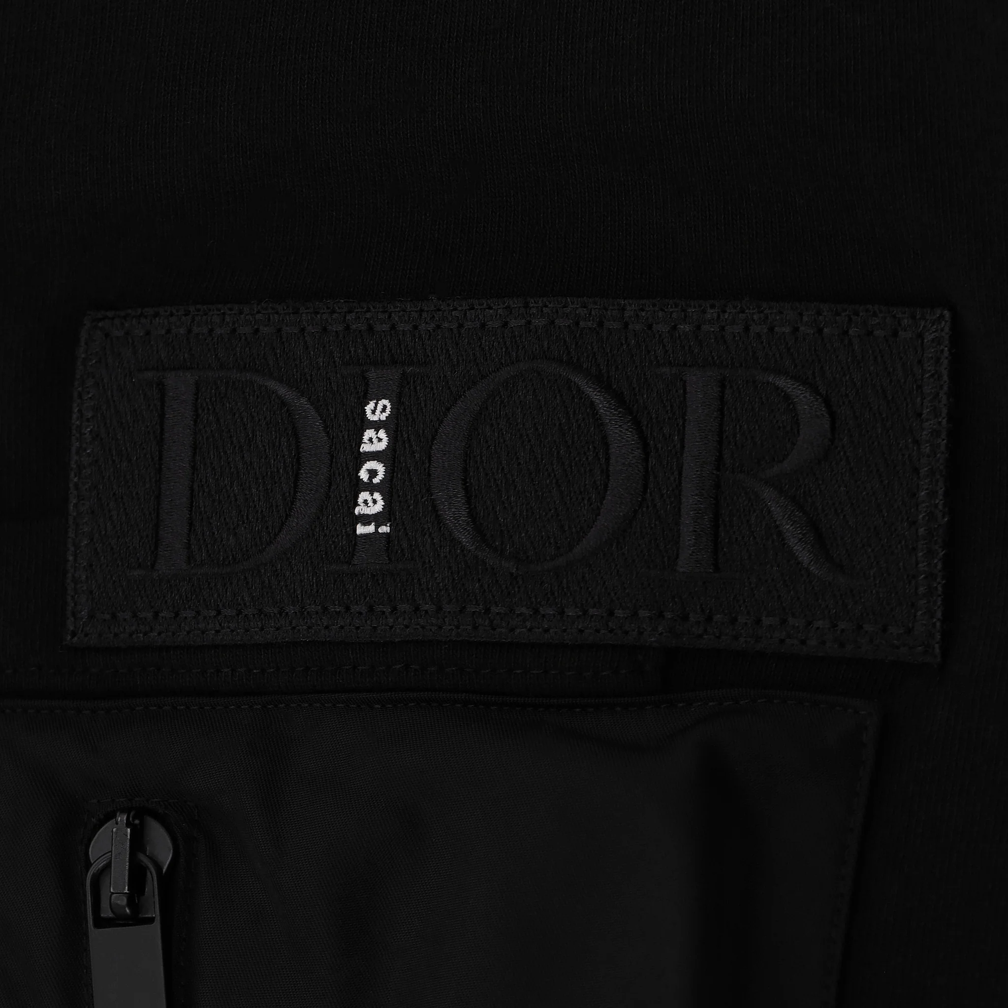 Dior x Sacai Crossover Cotton T-shirt With A Nylon Pocket. Size L - Image 5