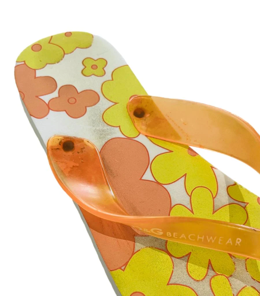 Dolce & Gabbana Floral Print Rubber Flip Flop Sandals. Size L - Image 7