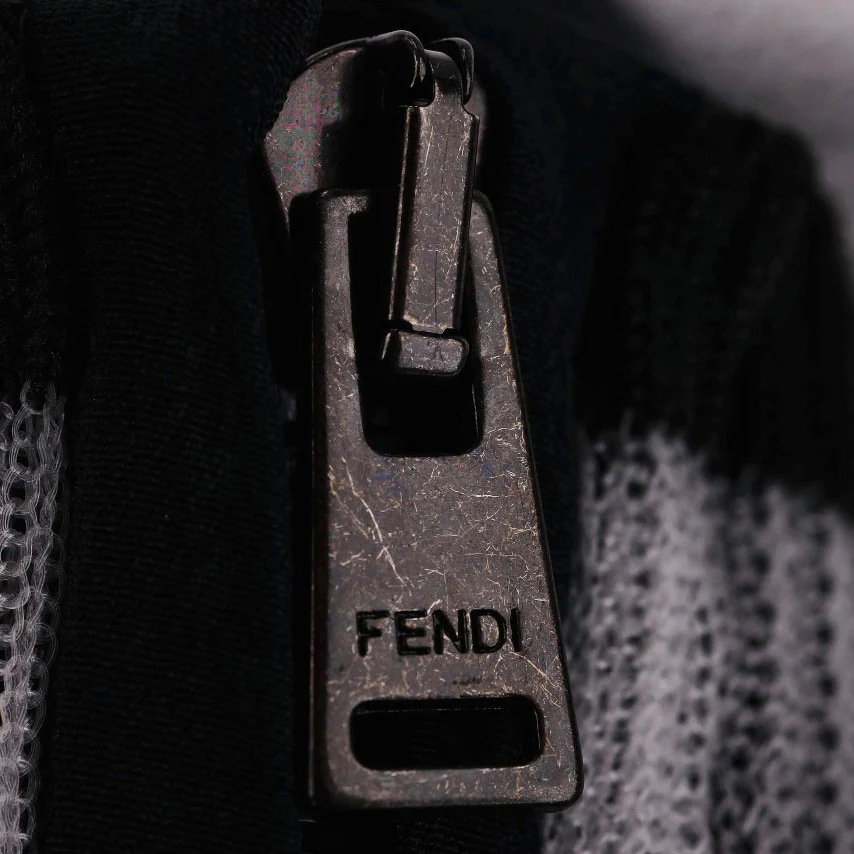 Fendi Karl Lagerfeld Embroidered Laminated Sweatshirt. Size 40IT - Image 6