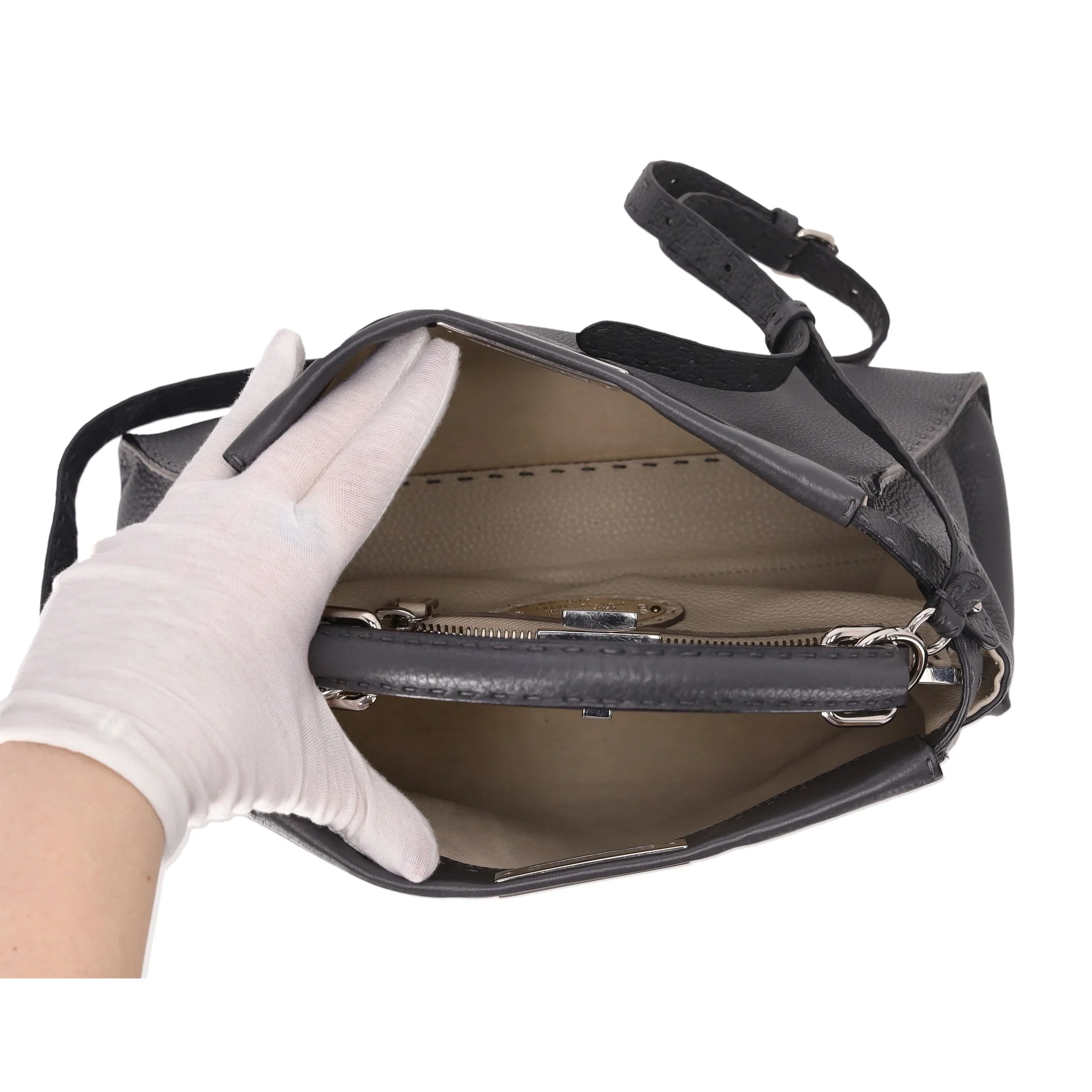Fendi Peekaboo Medium Model Leather Tote Bag - Image 5