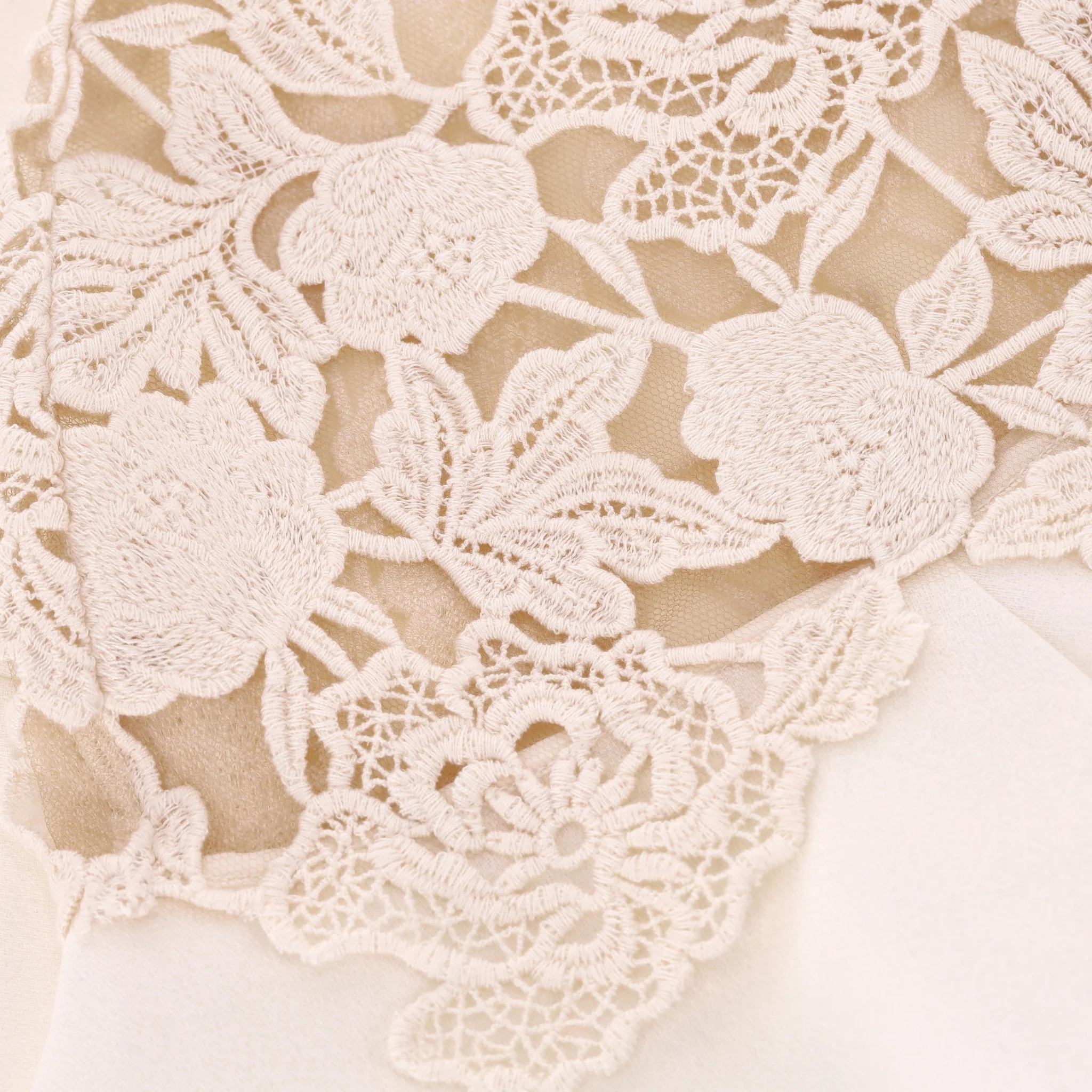 Giambattista Valli Lace Detailed Dress. Size 38IT - Image 5