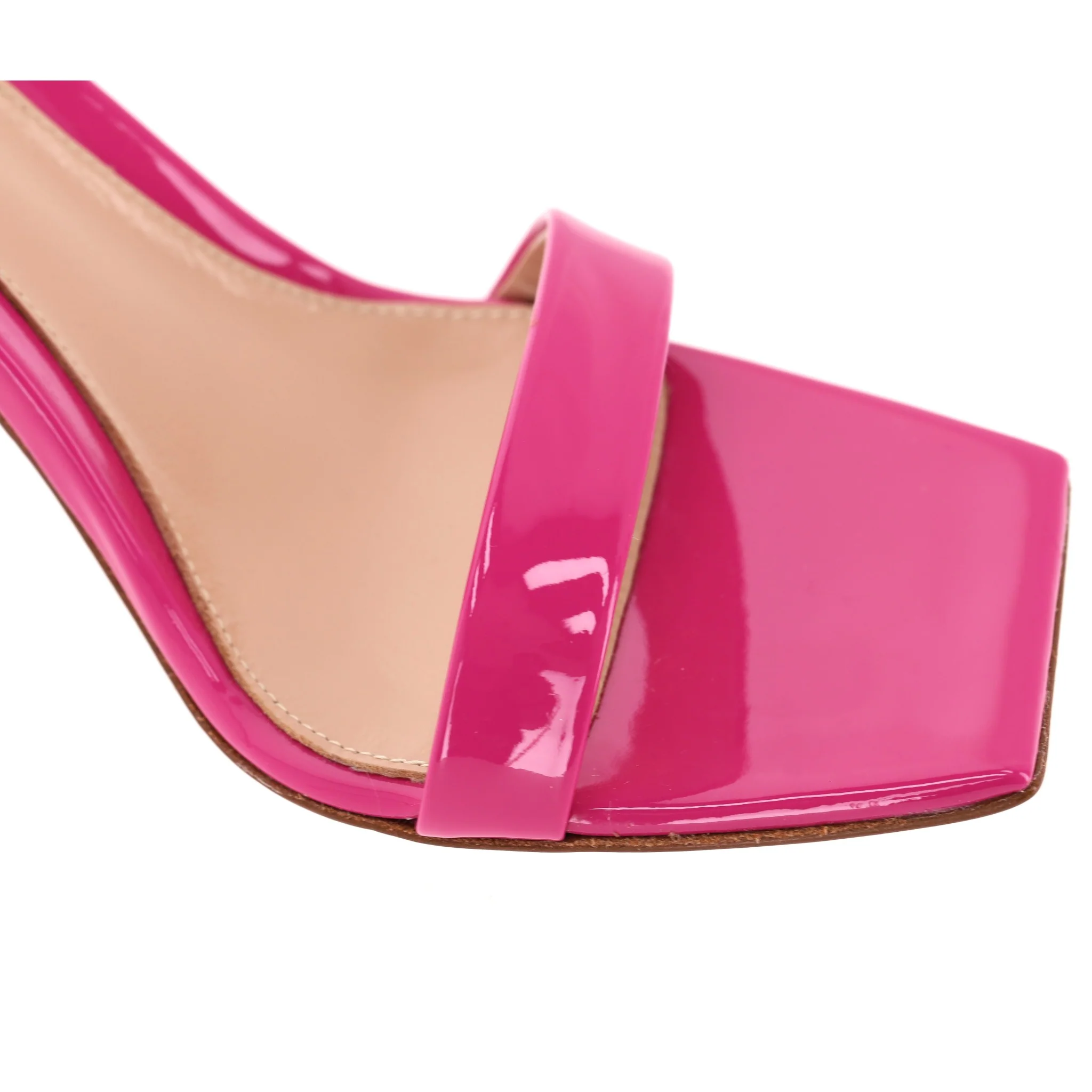 Gianvito Rossi Ribbon Buckle Patent Leather Sandals. Size 35.5 - Image 9