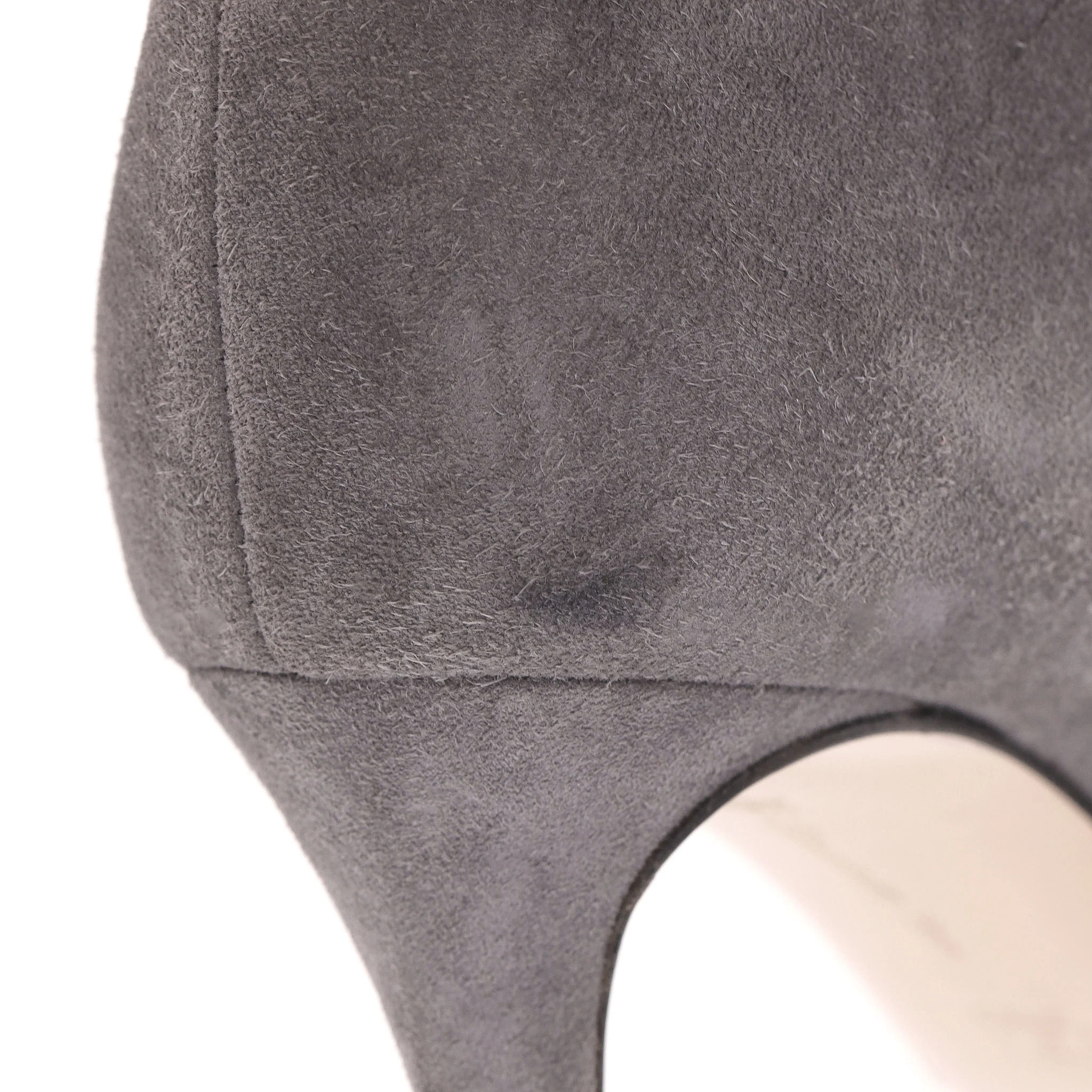 Gianvito Rossi Suede Ankle Boots. Size 35.5 - Image 7