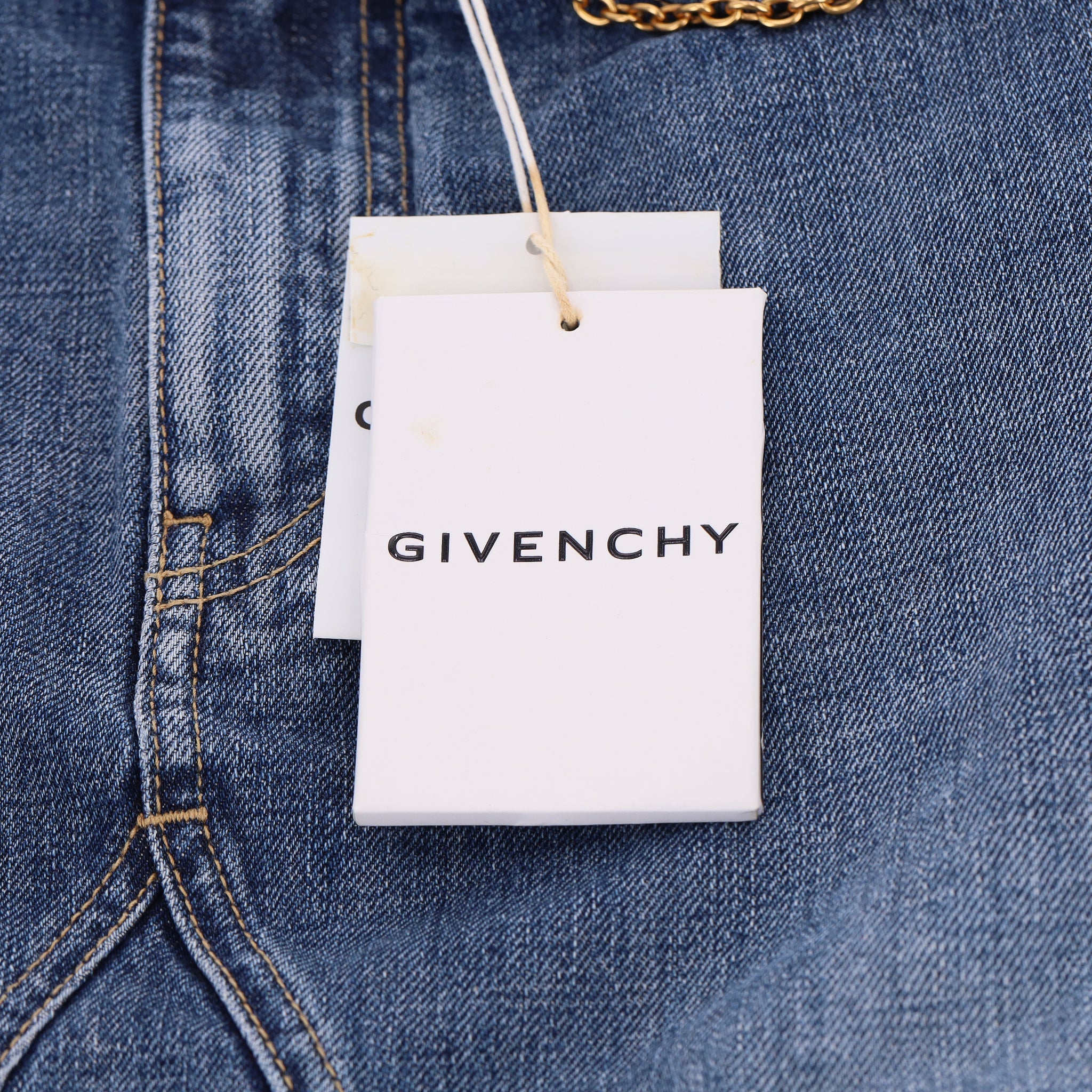Givenchy Denim Mini Skirt With A Chain Detail. Size 34FR - Image 5