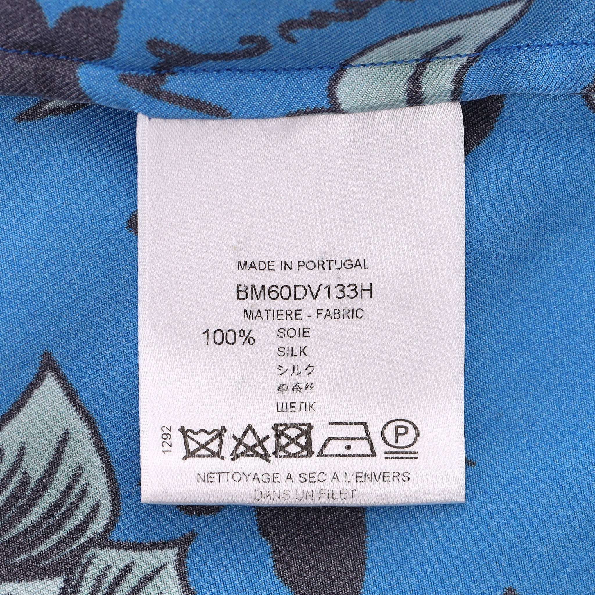 Givenchy Hawaiian Silk Shirt & Shorts Two-Piece Set. Size L - Image 12