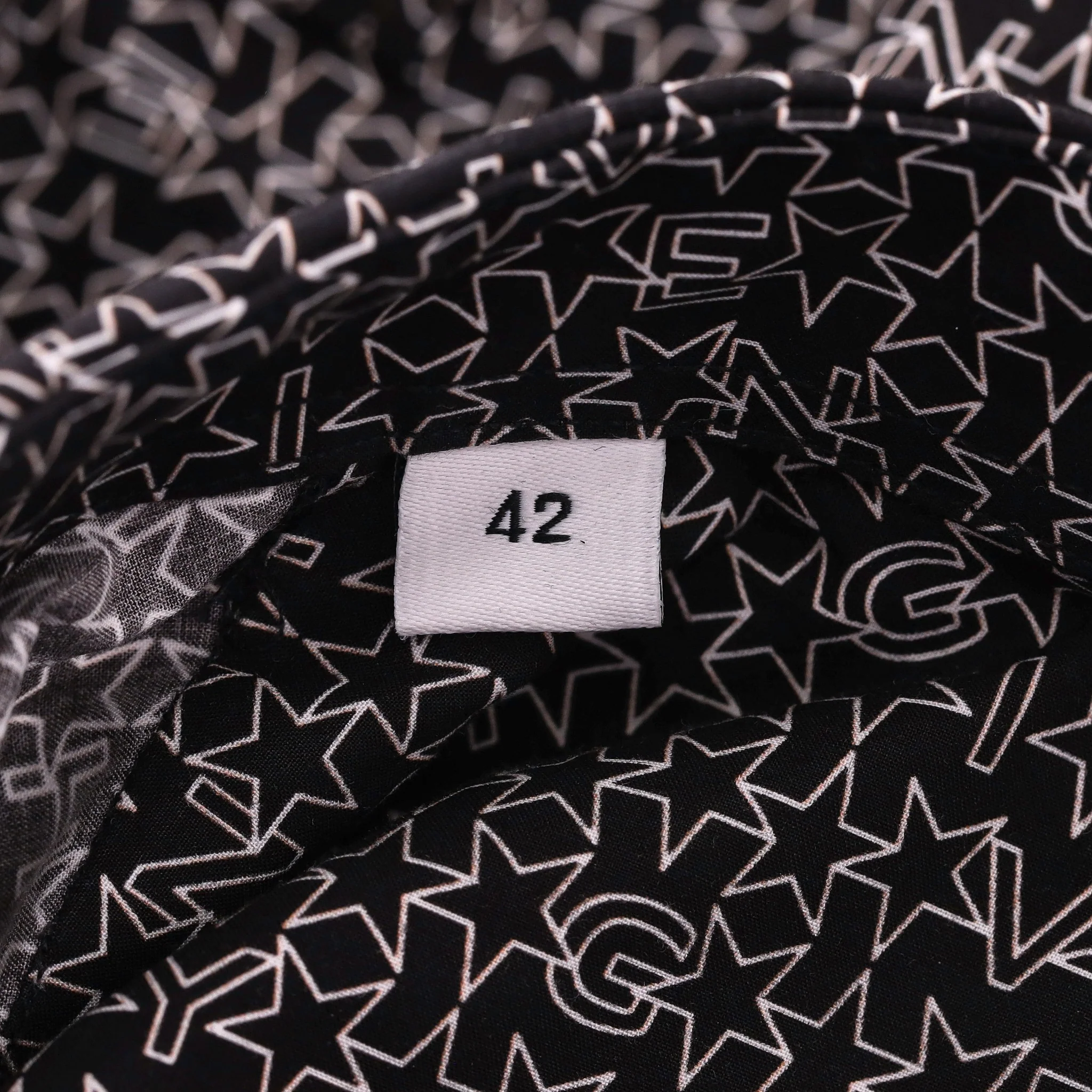 Givenchy Star Logo Print Shirt. Size 42FR - Image 8