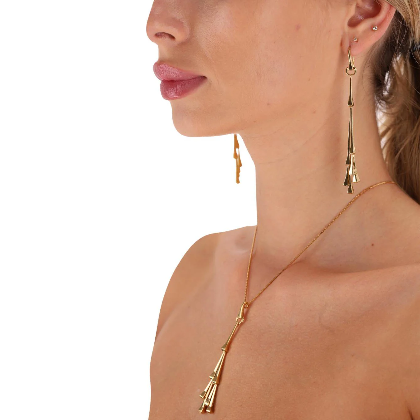 Gucci Chiodo 18K Gold Drop Tassel Necklace - Image 2