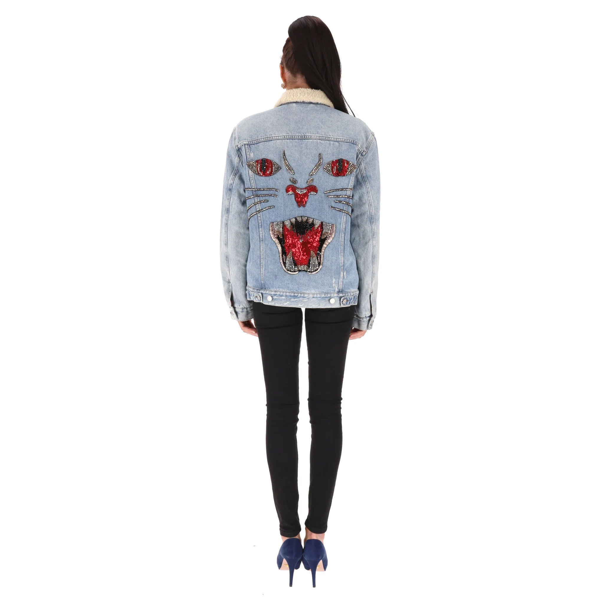 Gucci Embroidered Tiger & Crystal Embellished Shearling/Denim Jacket. Size 46IT - Image 4