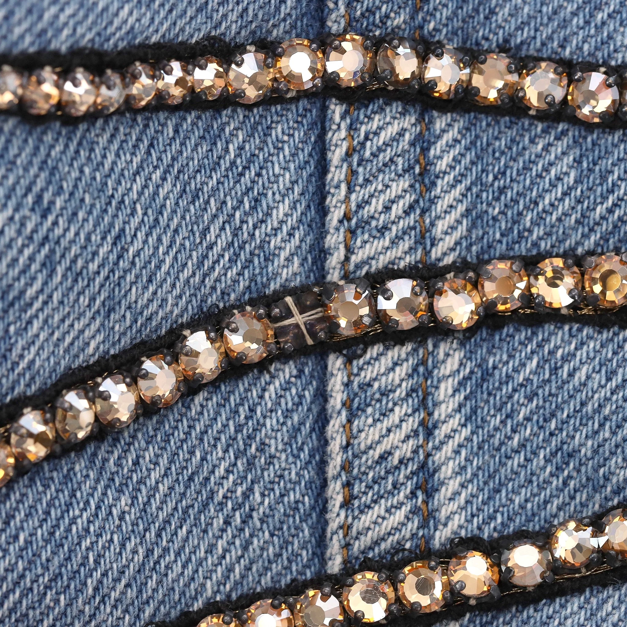 Gucci Embroidered Tiger & Crystal Embellished Shearling/Denim Jacket. Size 46IT - Image 9