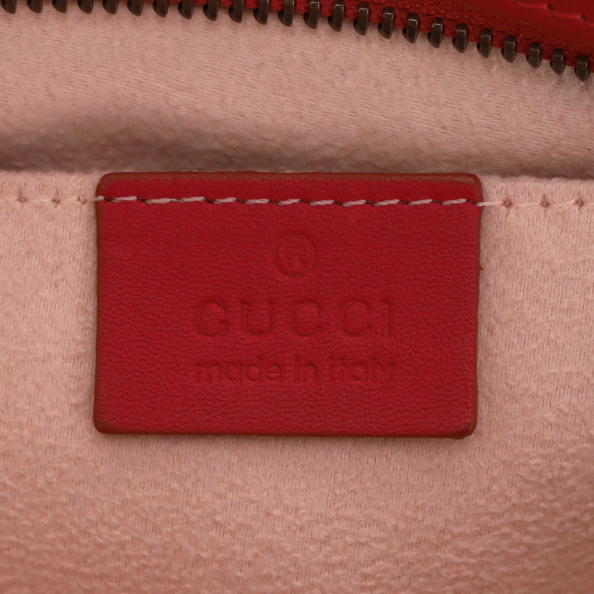 Gucci GG Marmont Matelasse Leather Belt Bag - Image 9