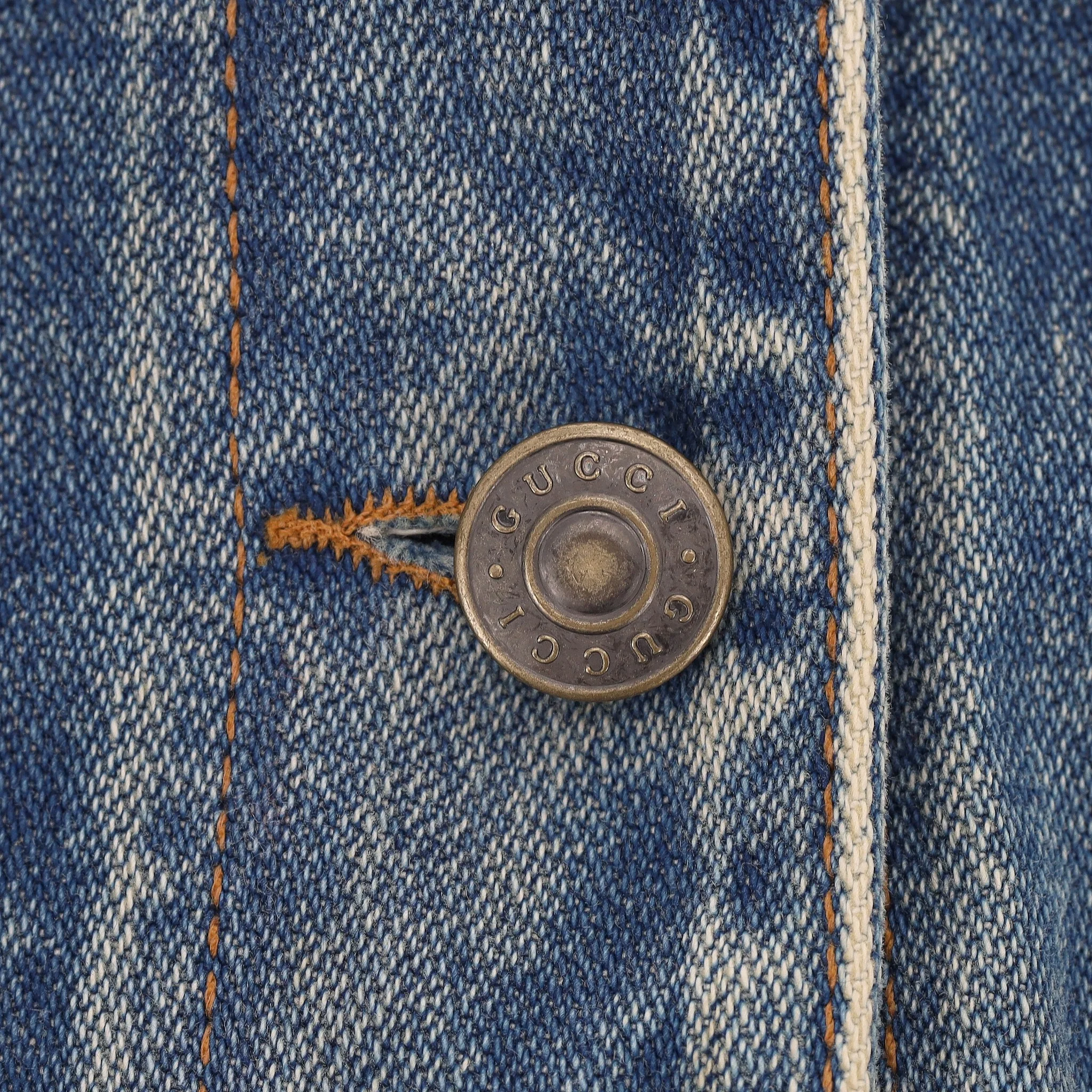 Gucci 'Hollywood' Bunny Embroidered Denim Jacket. Size 44T - Image 6