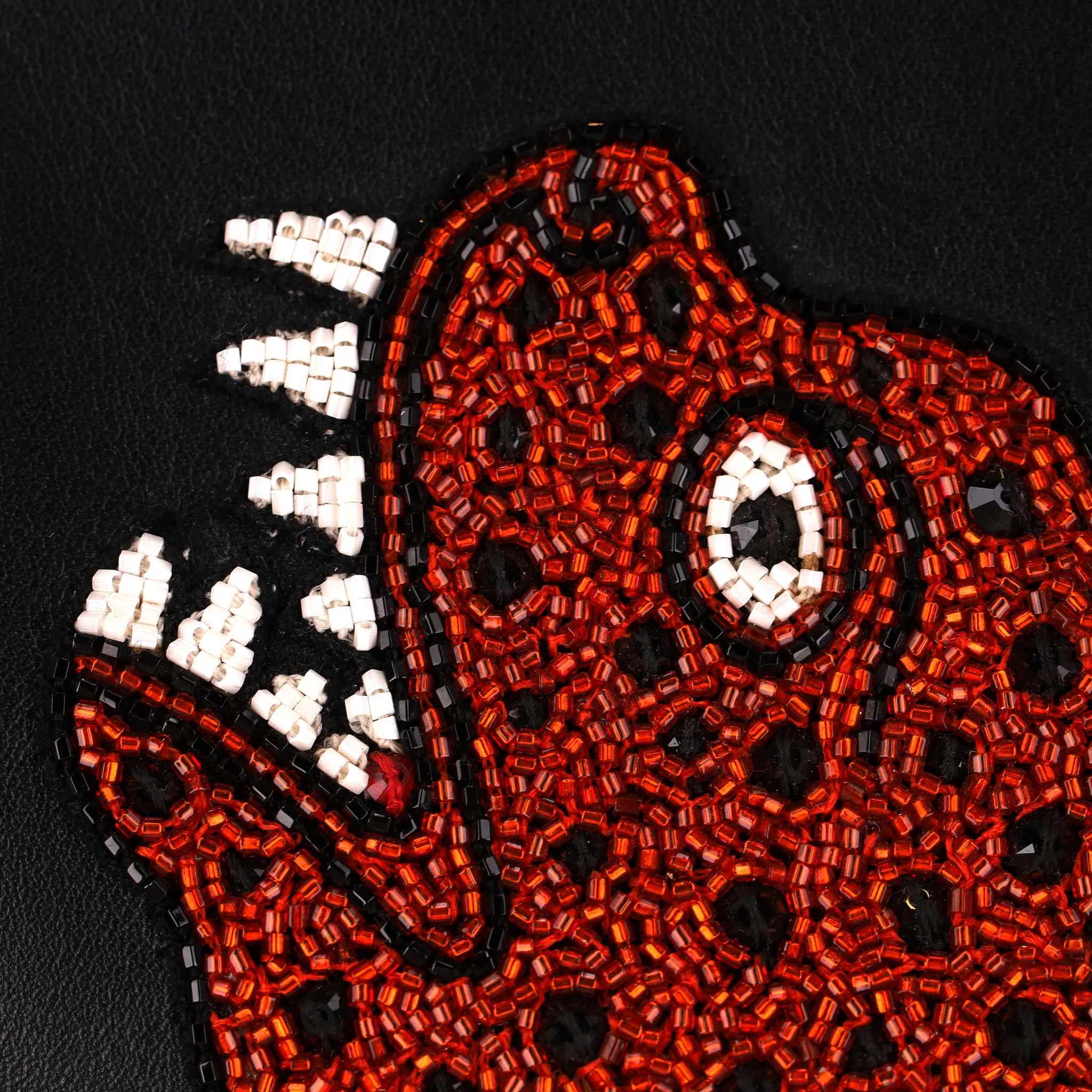 Gucci Nymphaea Beaded Tiger & Bamboo Handle Medium Leather Bag - Image 6