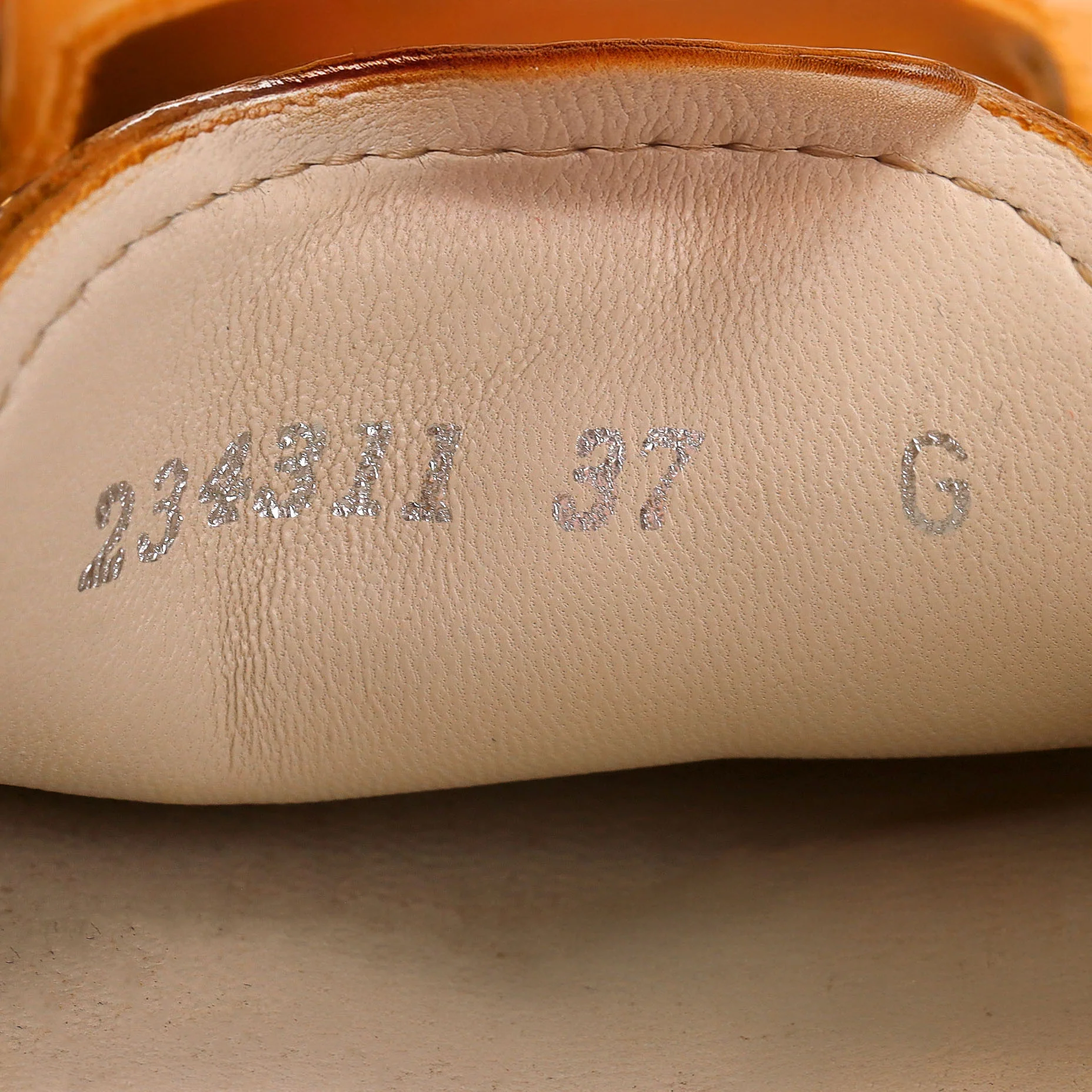 Gucci Ostrich Skin Driving Loafers With A Horsebit Bamboo Buckle. Size 37 - Image 7
