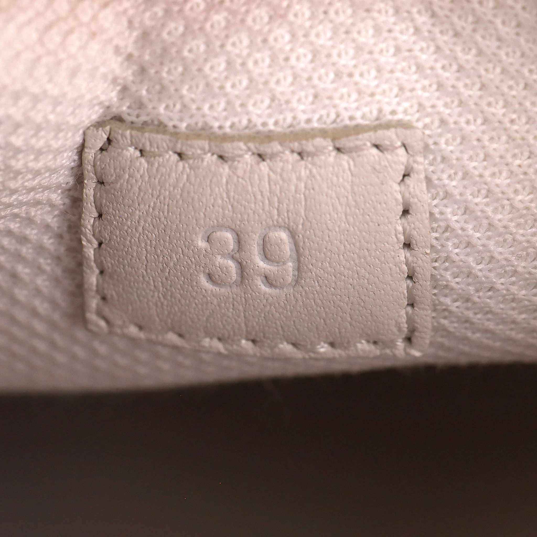 Hermes Suede Drive Sneakers With A Logo Badge. Size 39 - Image 9