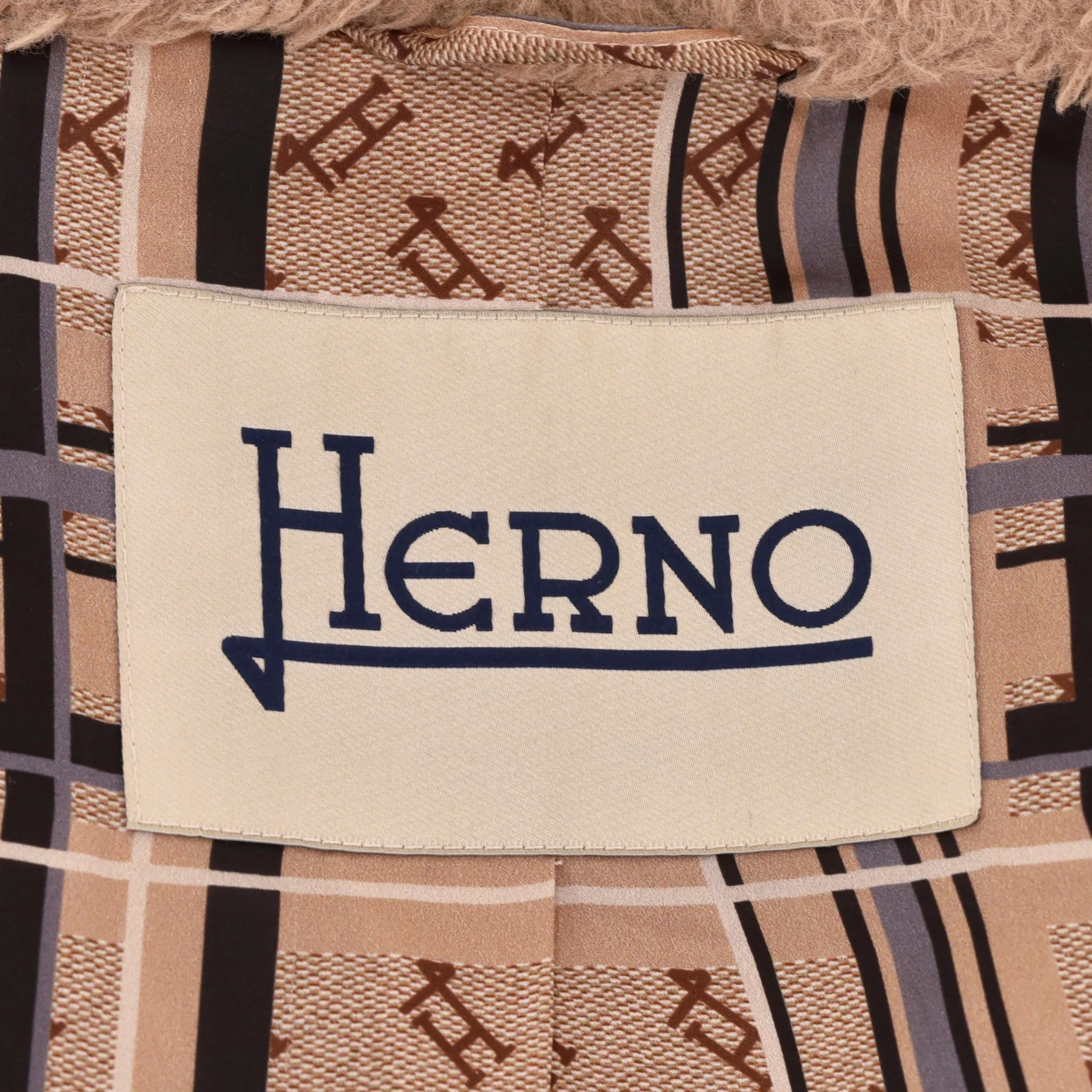 Herno Faux Fur Coat. Size 46IT - Image 7