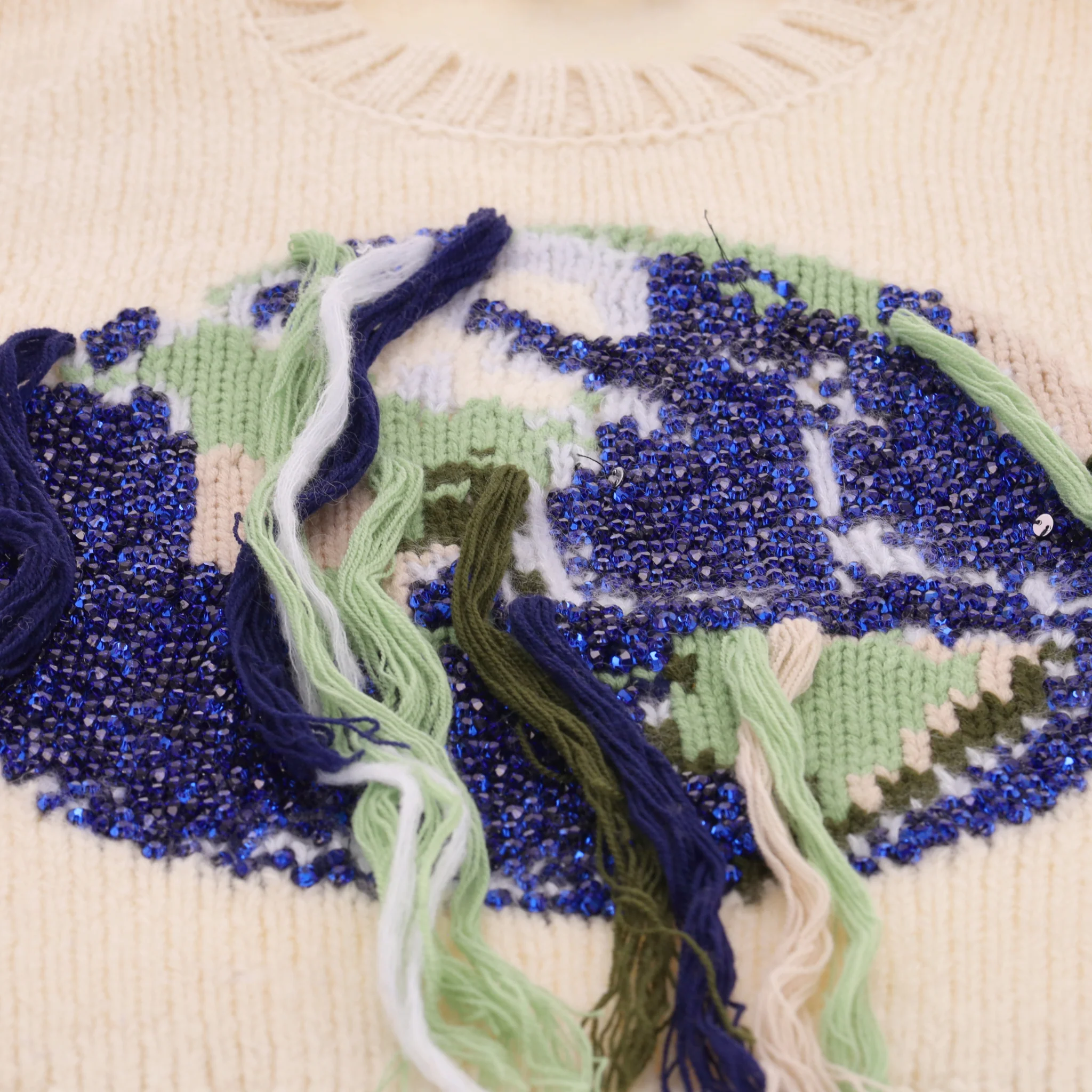 JW Anderson Globe Crystal-Embellished Fringed Sheep Wool Jumper. Size S - Image 5
