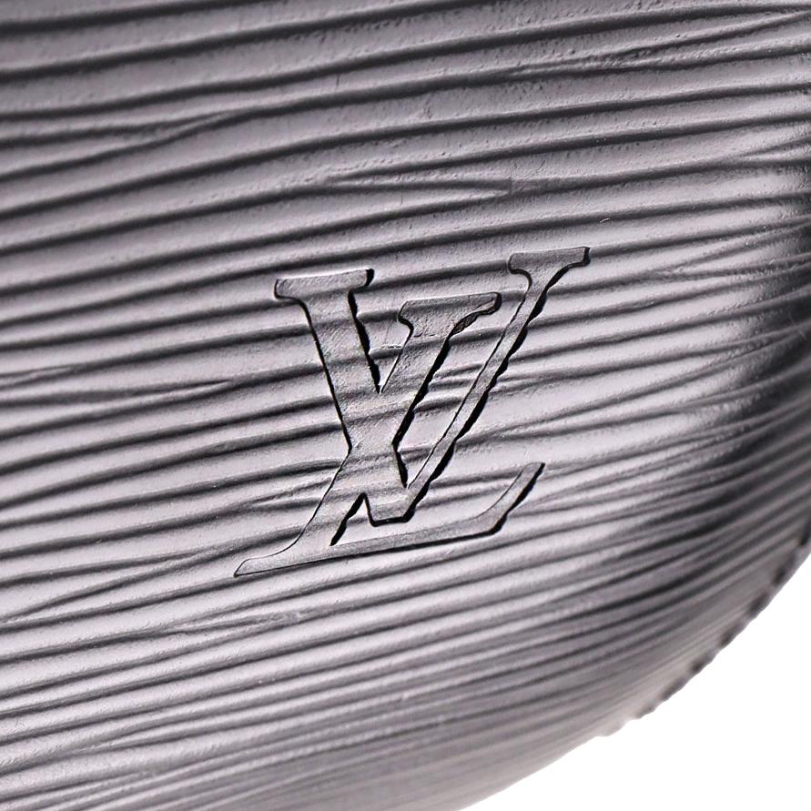 Louis Vuitton Epi Leather Medium Soufflot Handbag - Image 7