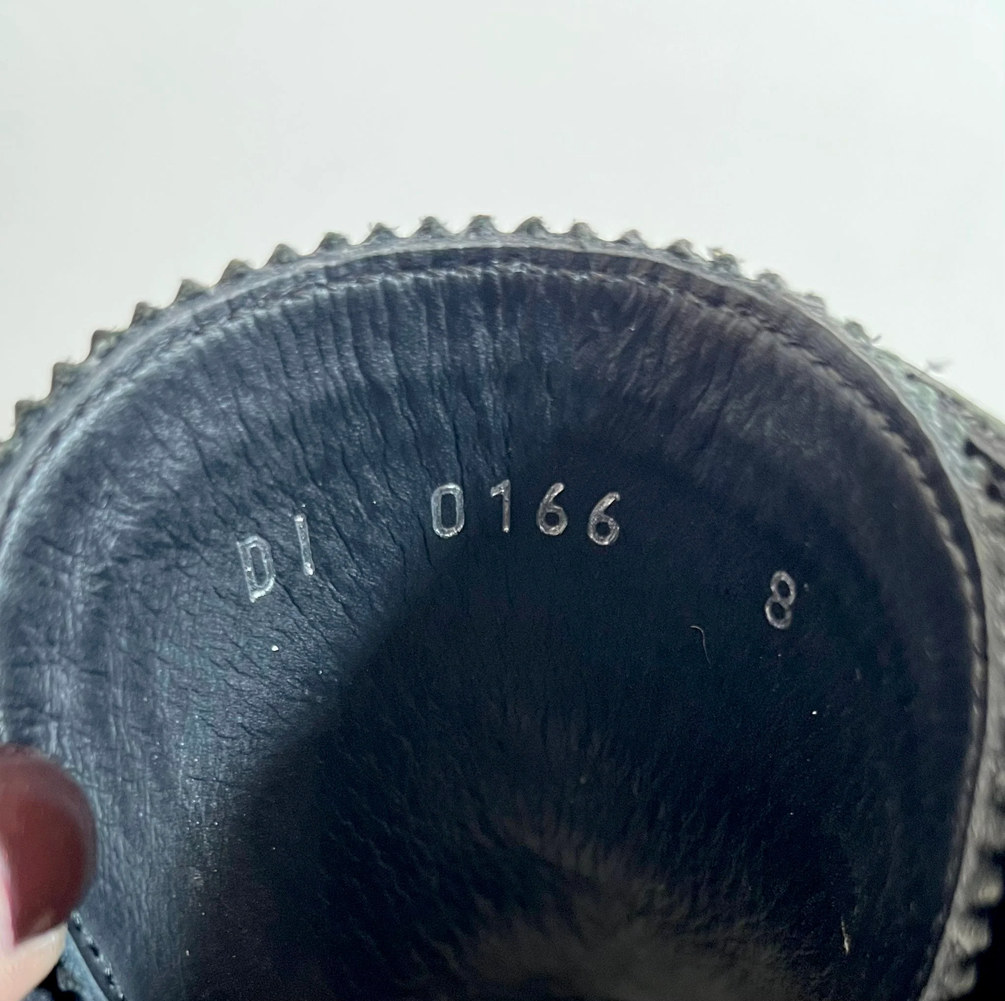 Louis Vuitton Frontier Leather Ankle Boots. Size 42 - Image 7
