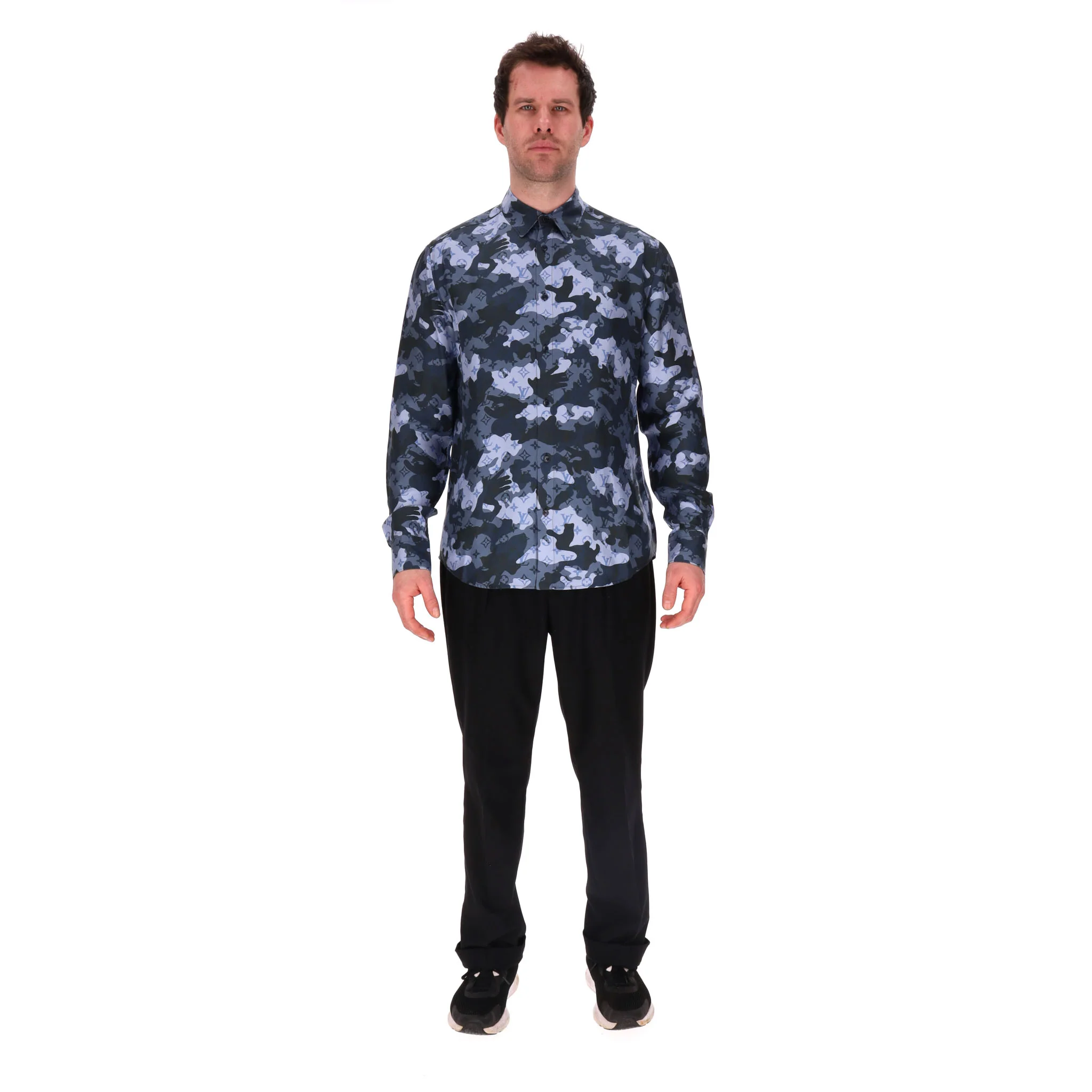 Louis Vuitton Camouflage 'LV' Monogram Silk Shirt. Size L - Image 2