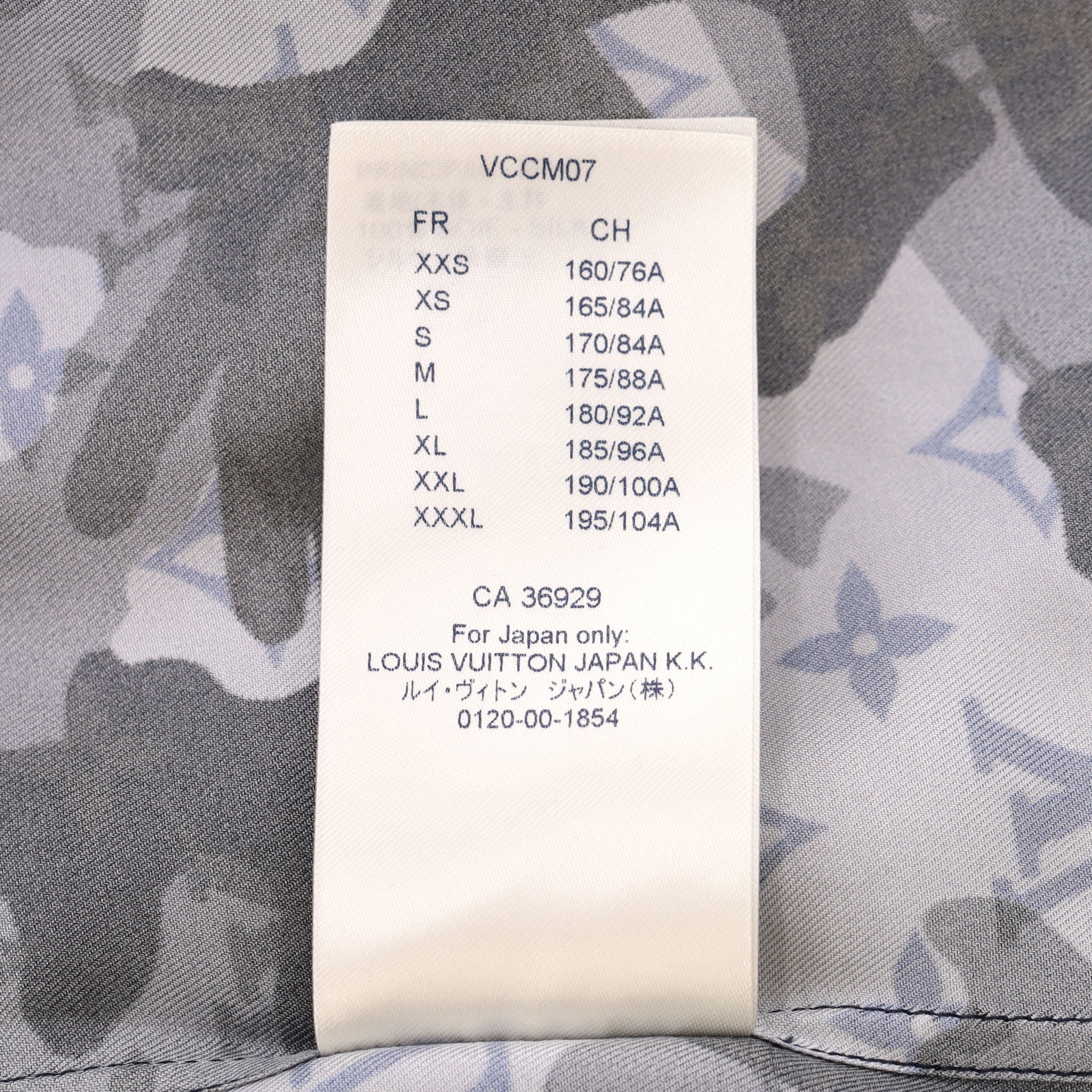 Louis Vuitton Camouflage 'LV' Monogram Silk Shirt. Size L - Image 8