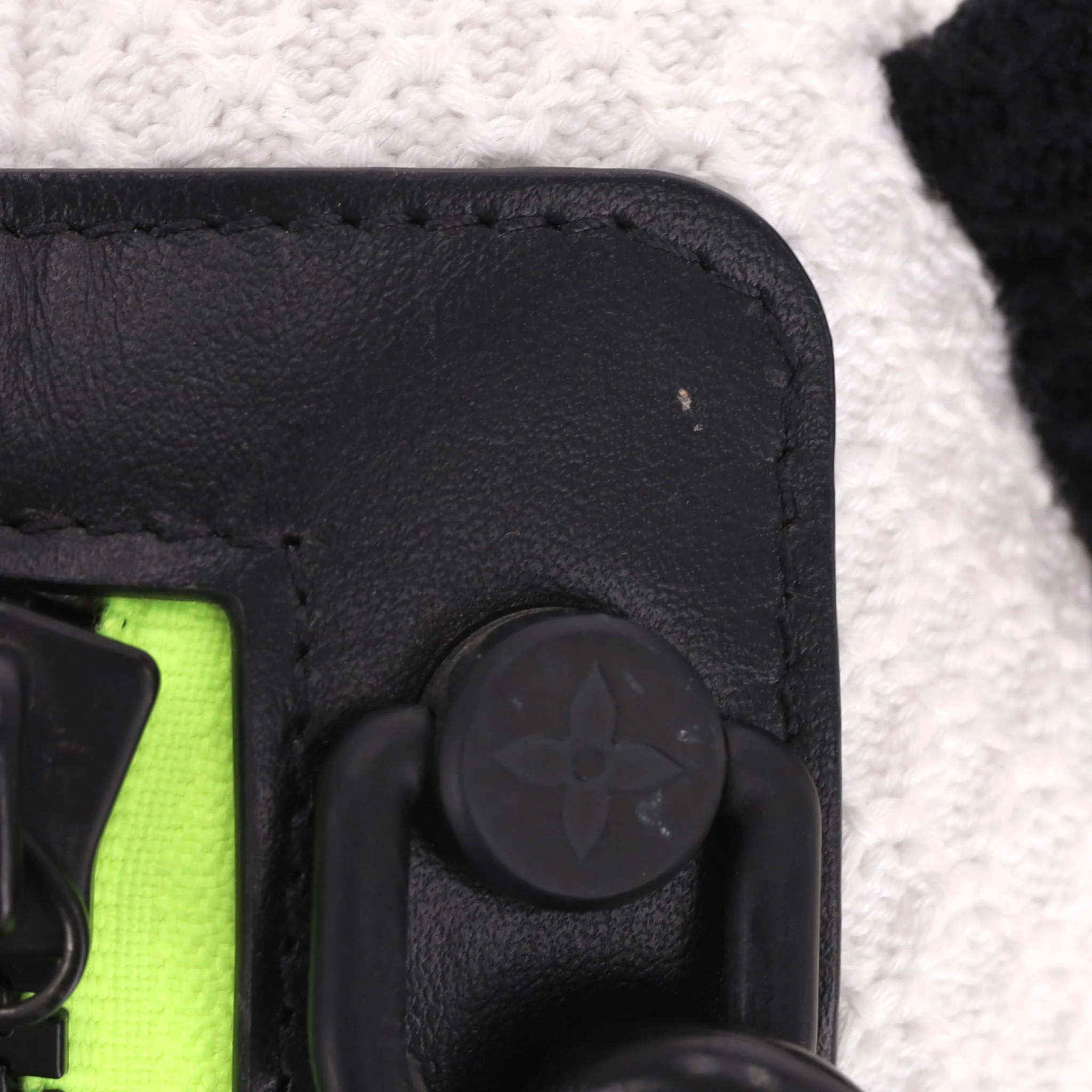 Louis Vuitton Ltd Edition Zoom & Friends Panda Bear Crossbody Bag By Virgol Abloh - Image 12