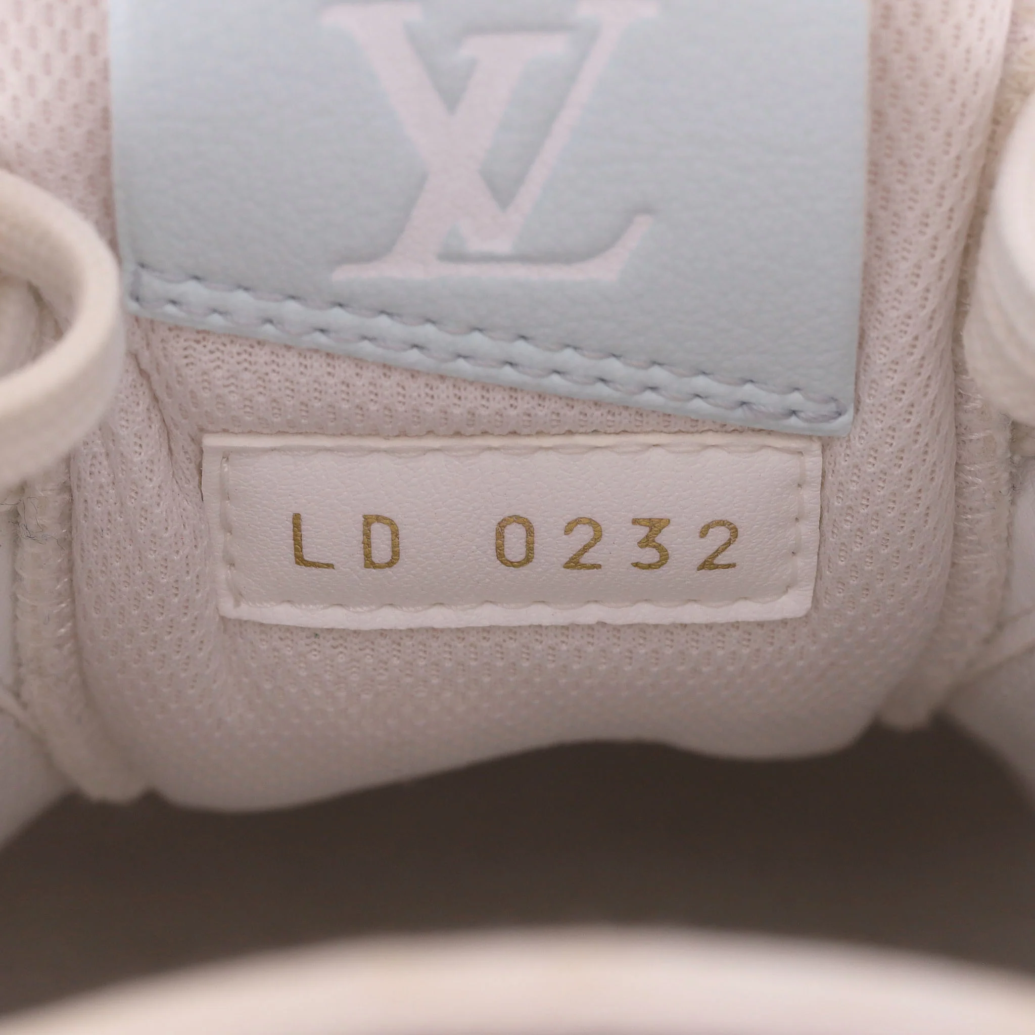 Louis Vuitton Monogram Charlie Sneakers. Size 36.5 - Image 8