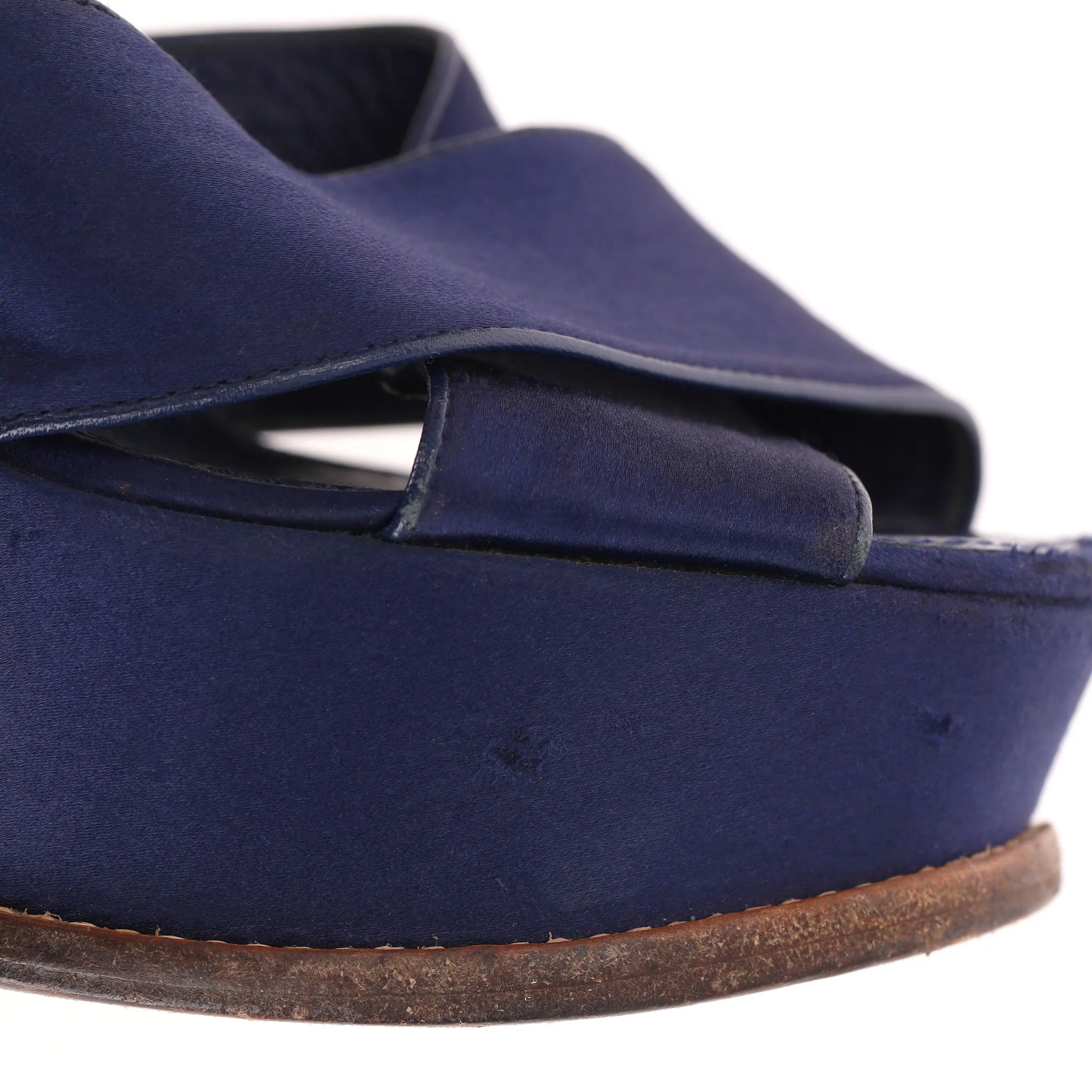 Louis Vuitton Satin 'Florida' Platform Sandals With A Lucite Heel. Size 39 - Image 14