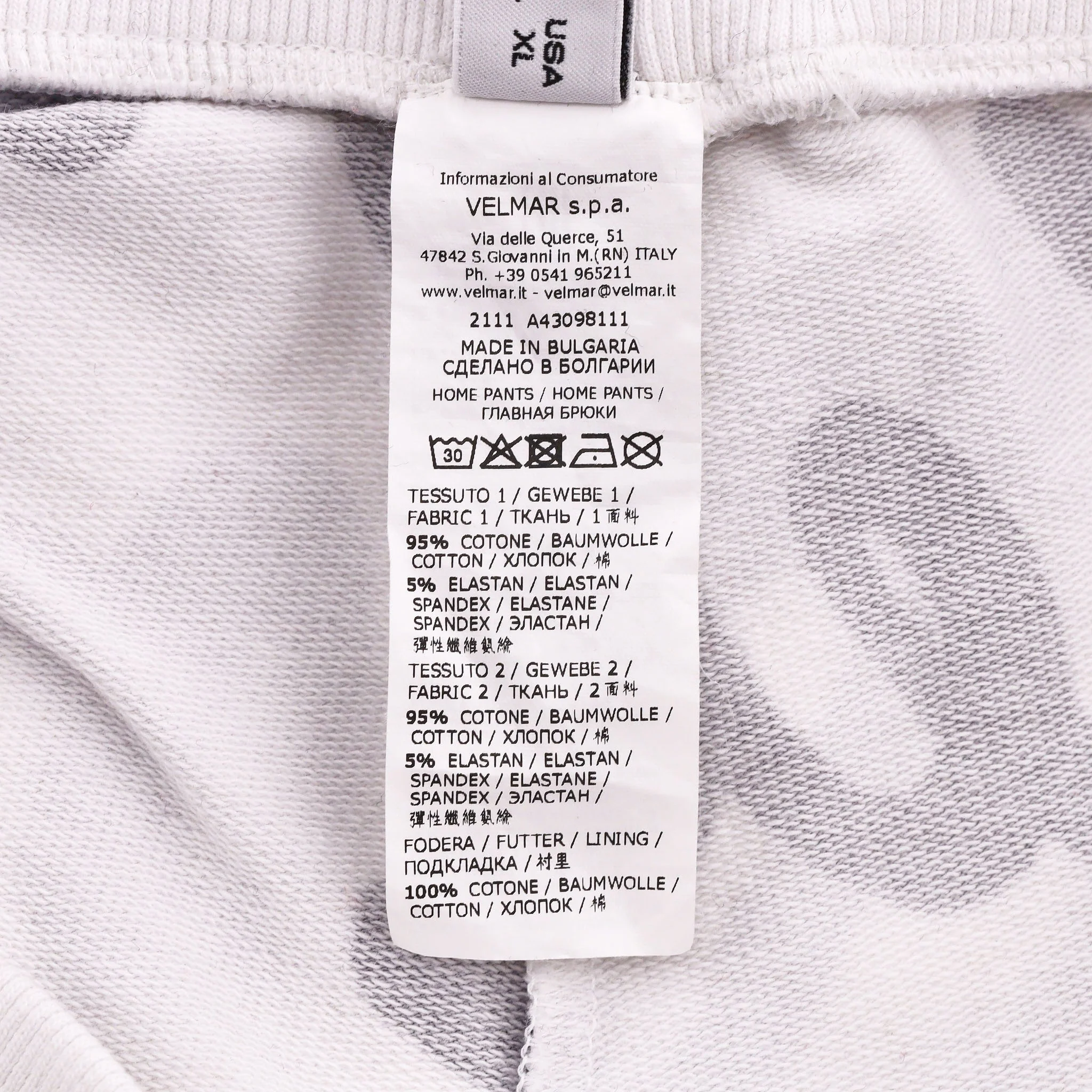 Moschino Cotton Shorts With All-Over Logo Print. Size XXL - Image 7