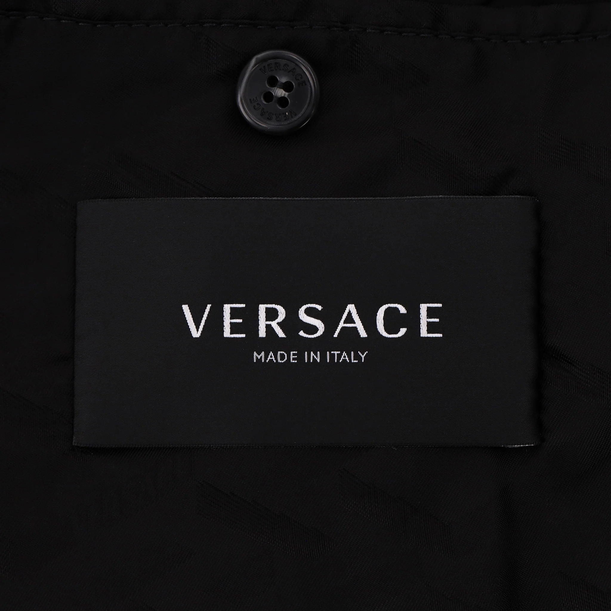 Versace Lambskin Leather Jacket With Greca Fur Collar. Size 46IT - Image 9