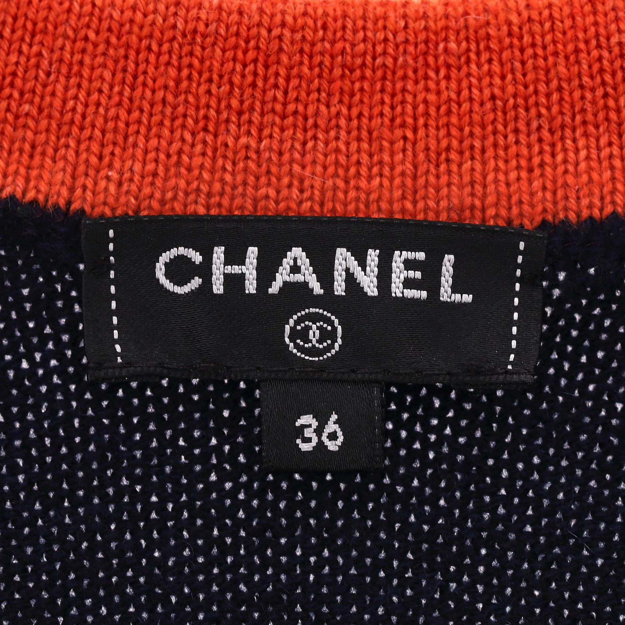 Chanel Paris - Hamburg Cashmere Cardigan. Size 36FR - Image 7