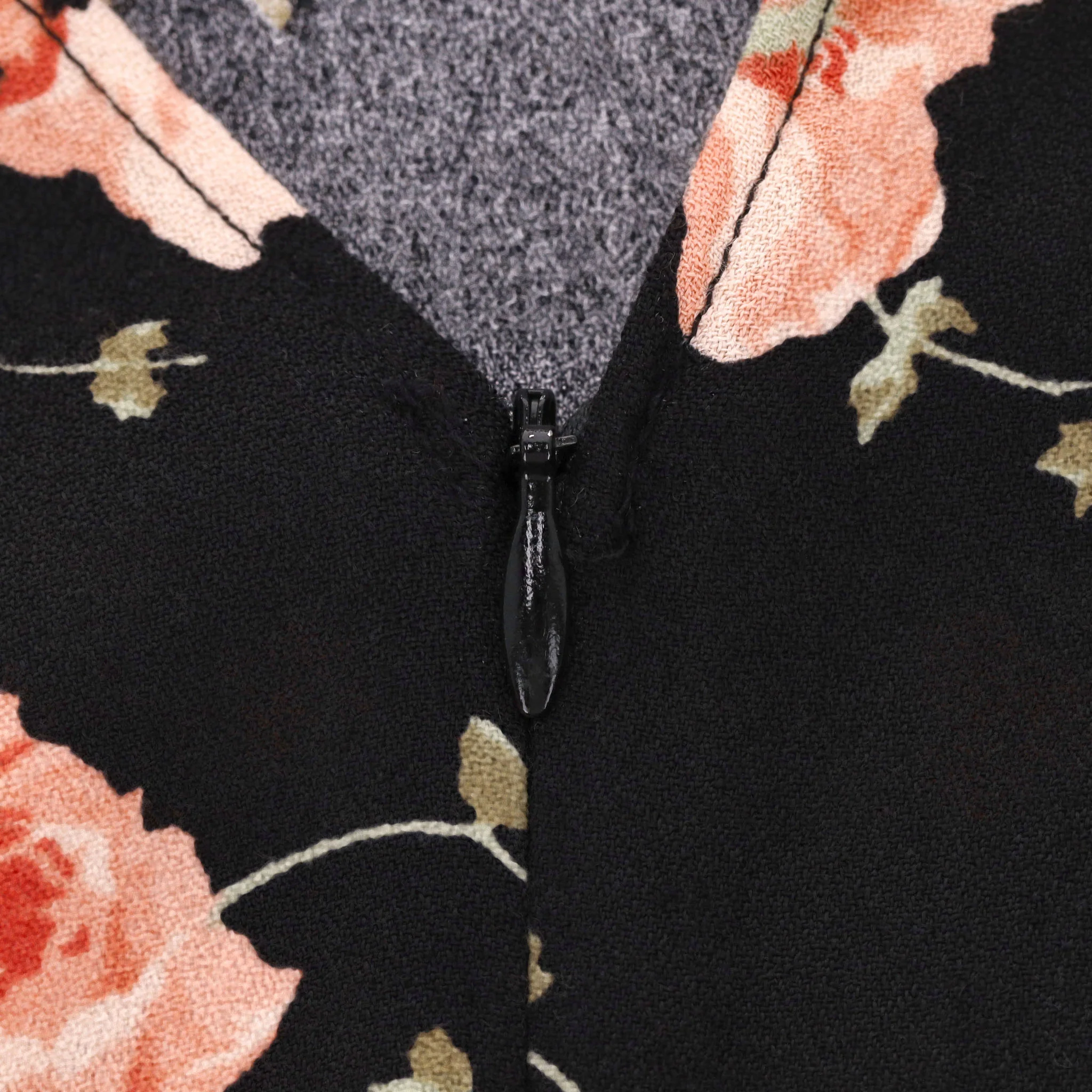 Reformation Floral Print Midi Dress. Size 0 - Image 5