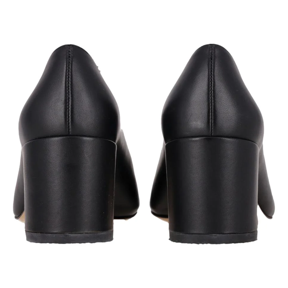 Salvatore Ferragamo Gancini Chain Leather Pumps With Patent Leather Cap Toe. Size 37 - Image 5