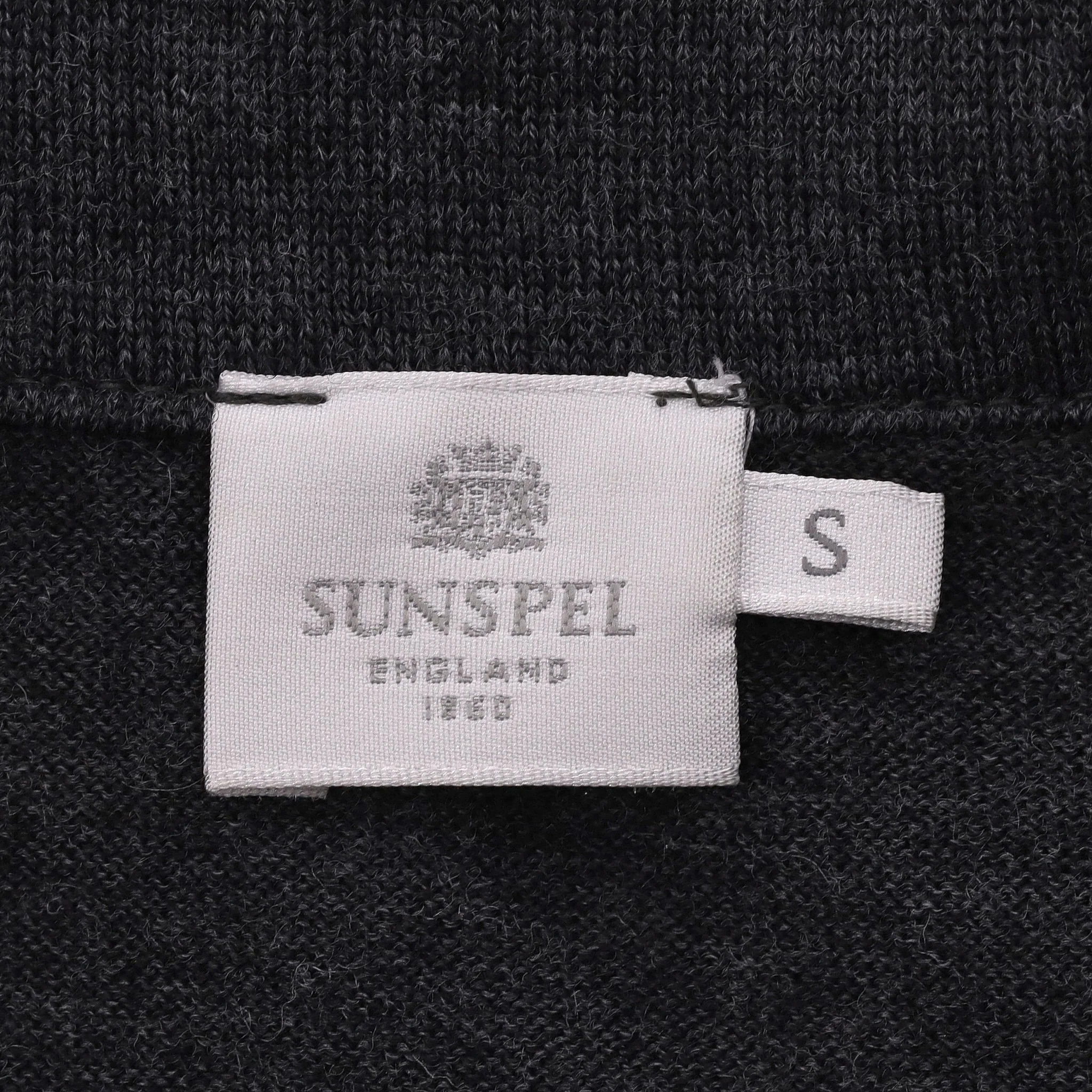 Sunspel Wool Cardigan. Size S - Image 7