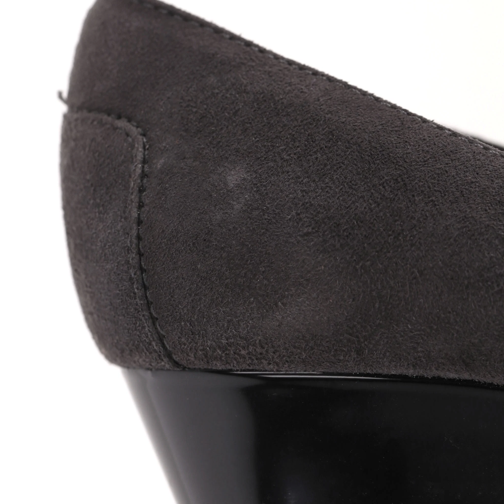 Tod's Suede Wedge Pumps. Size 38 - Image 9