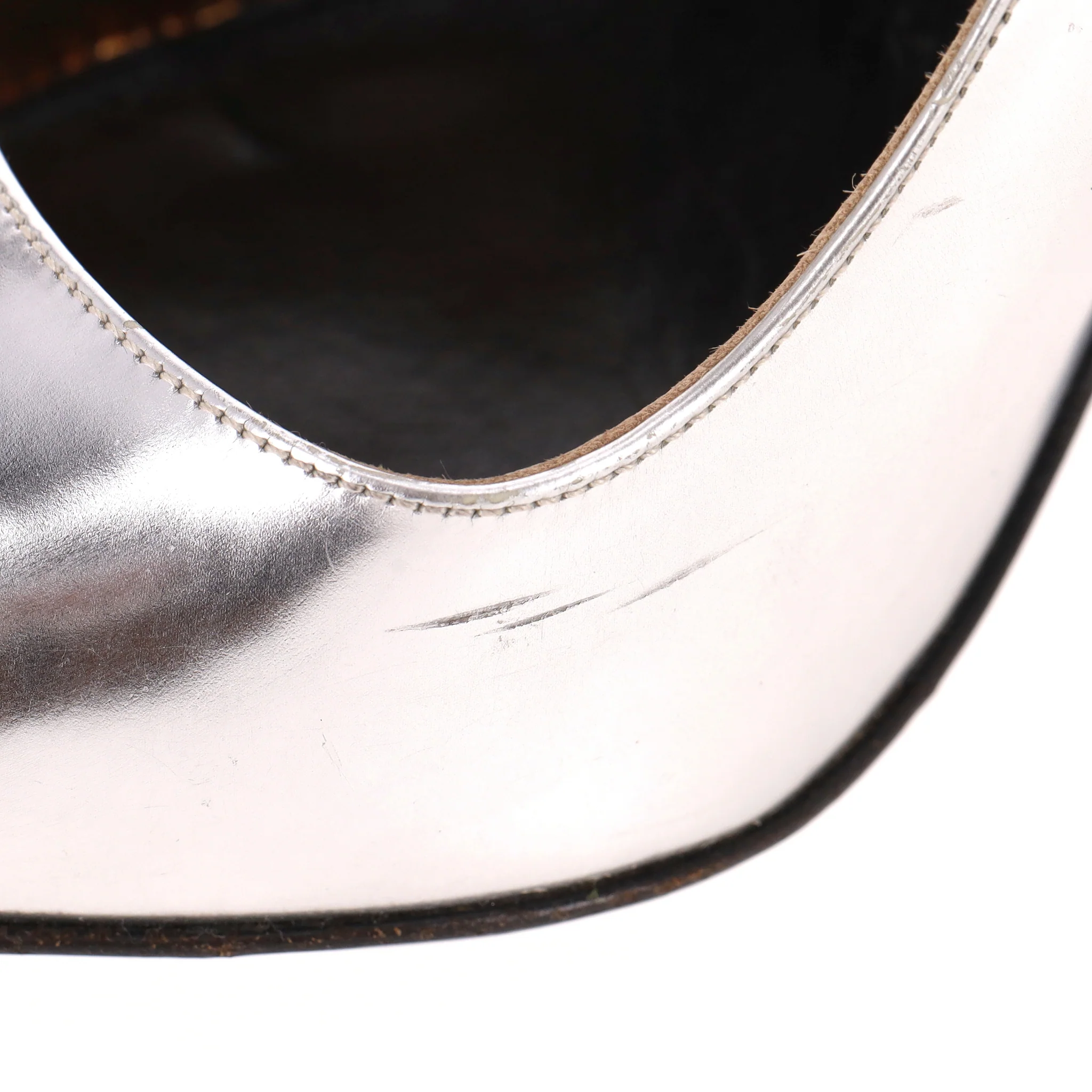 Tom Ford Metallic Leather Pumps. Size 35.5 - Image 10