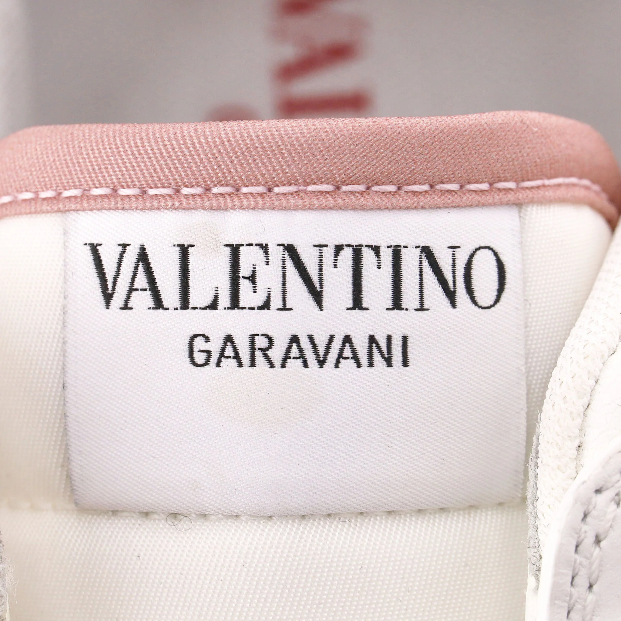 Valentino Garavani Freedots XL Leather Platform Sneakers. Size 37 - Image 7