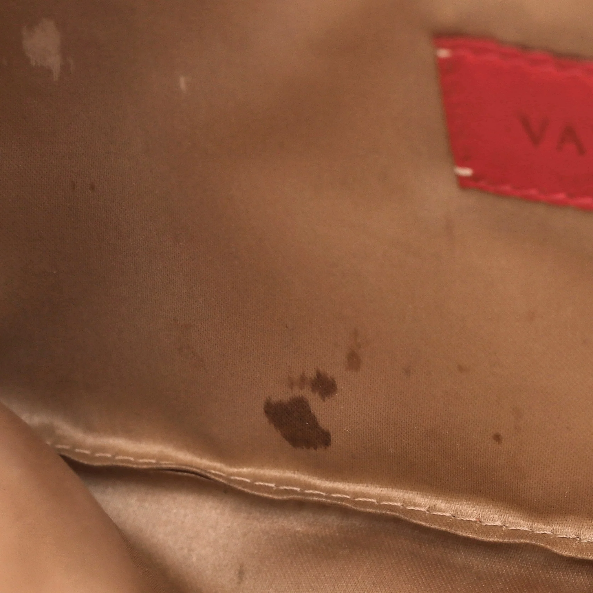 Valentino Garavani  Leather Bow Clutch - Image 10